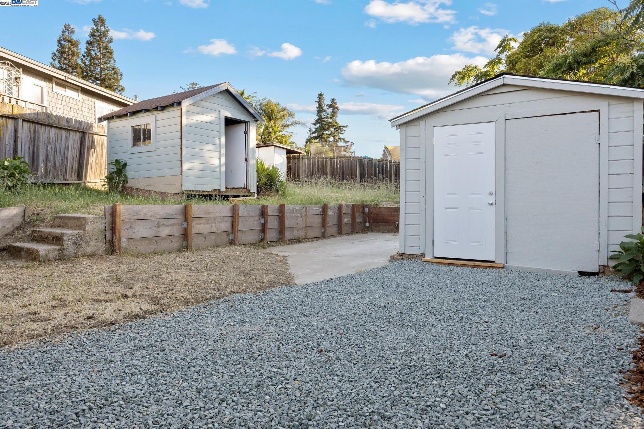 Detail Gallery Image 20 of 29 For 1385 Palm Ave, Martinez,  CA 94553 - 2 Beds | 1 Baths