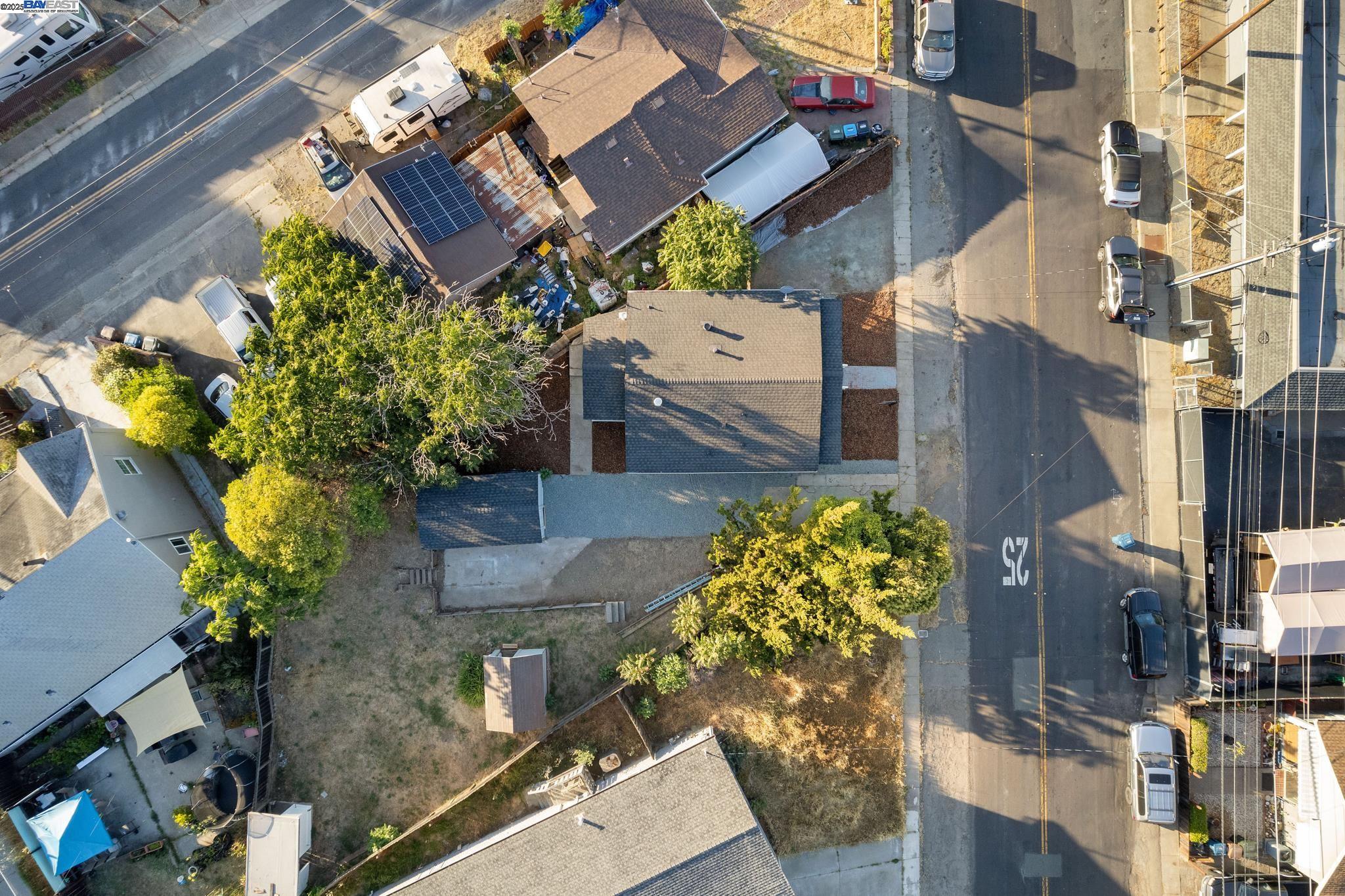 Detail Gallery Image 28 of 29 For 1385 Palm Ave, Martinez,  CA 94553 - 2 Beds | 1 Baths