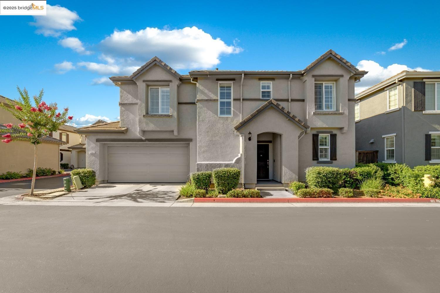 Detail Gallery Image 1 of 13 For 8725 Cortina Cir, Roseville,  CA 95678 - 3 Beds | 2/1 Baths
