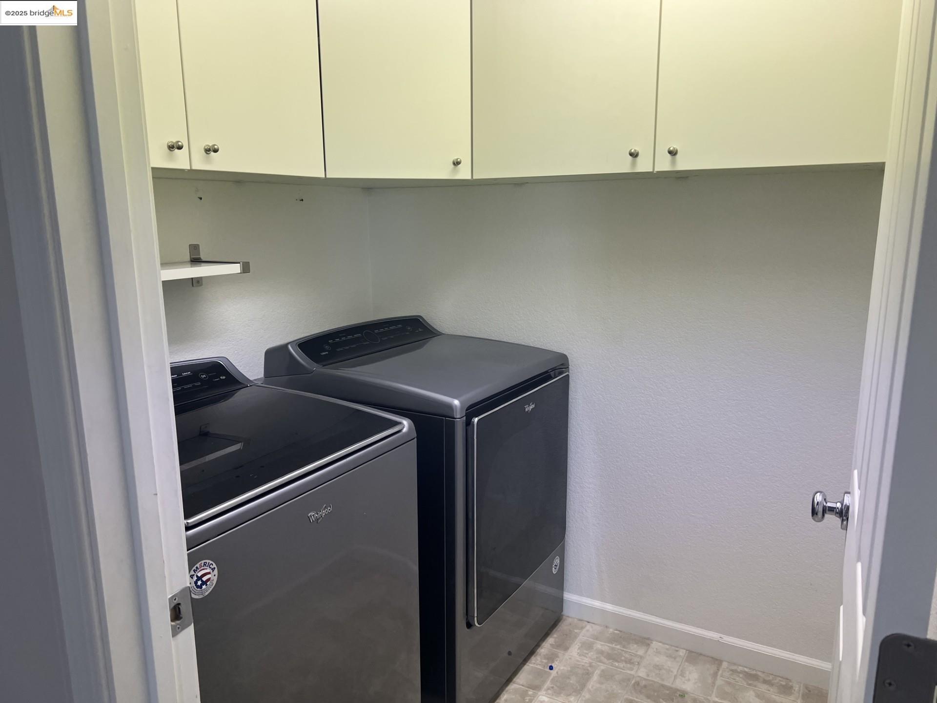Detail Gallery Image 11 of 13 For 8725 Cortina Cir, Roseville,  CA 95678 - 3 Beds | 2/1 Baths