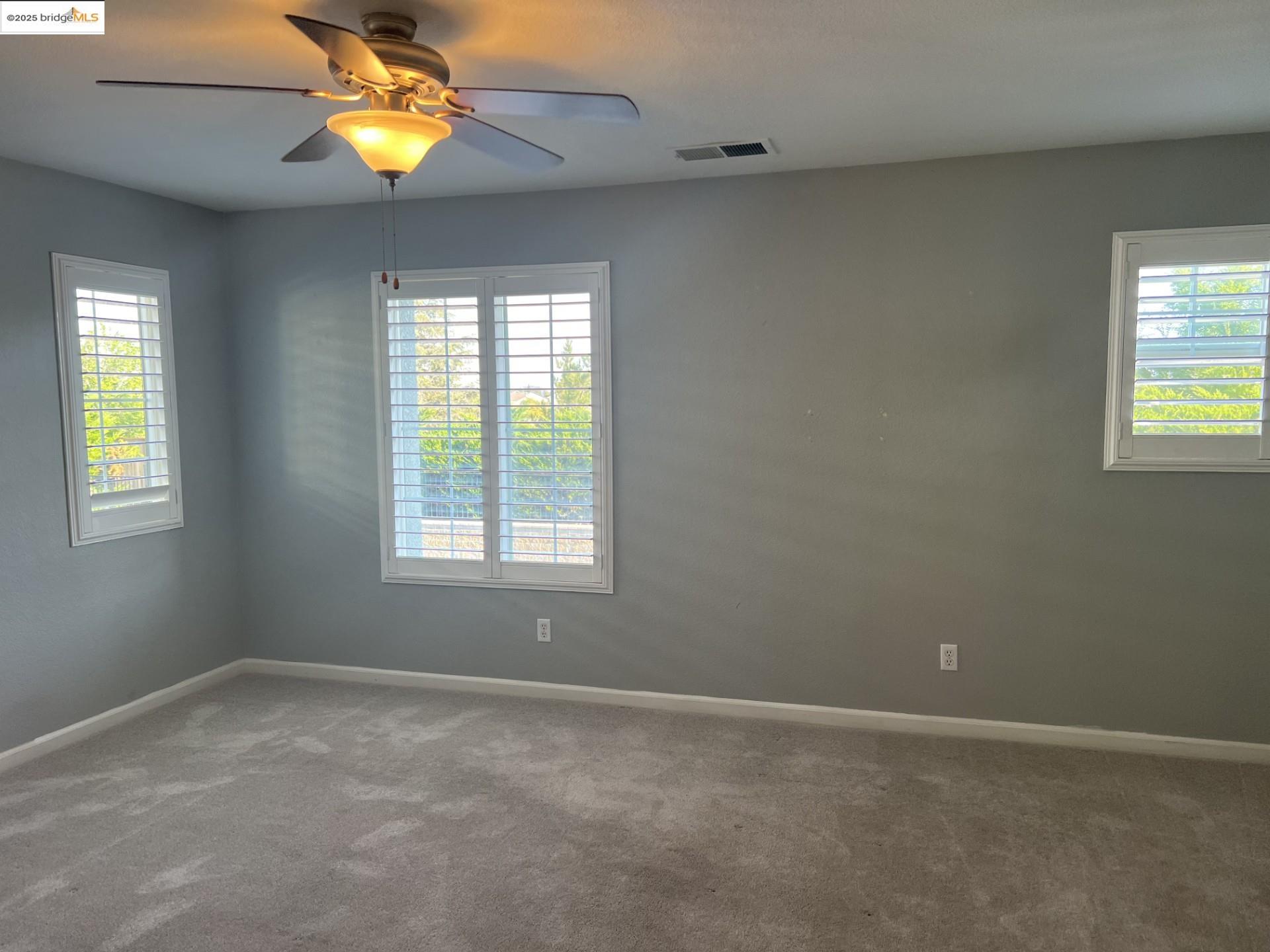 Detail Gallery Image 8 of 13 For 8725 Cortina Cir, Roseville,  CA 95678 - 3 Beds | 2/1 Baths