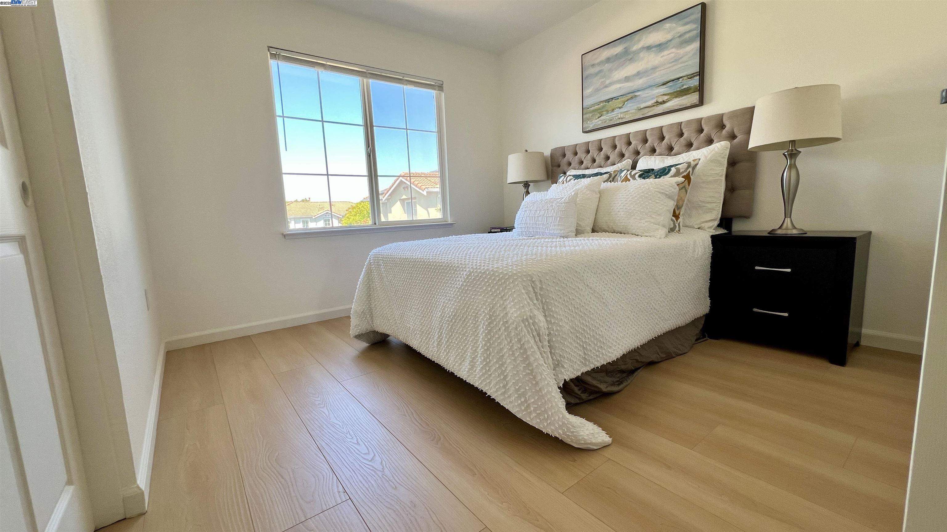 Detail Gallery Image 15 of 28 For 1028 Landmark Ct, Richmond,  CA 94806 - 4 Beds | 2/1 Baths