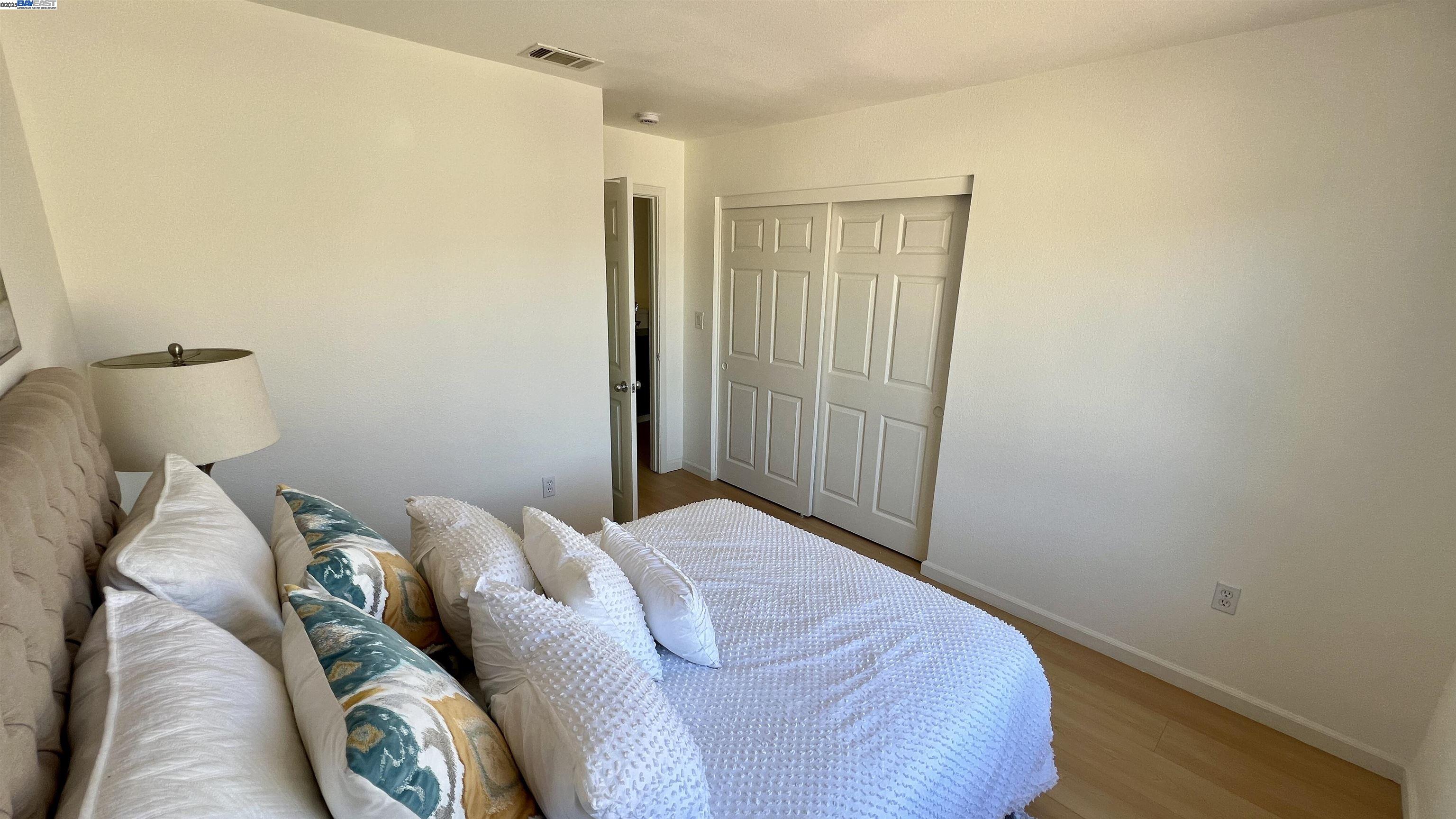 Detail Gallery Image 16 of 28 For 1028 Landmark Ct, Richmond,  CA 94806 - 4 Beds | 2/1 Baths