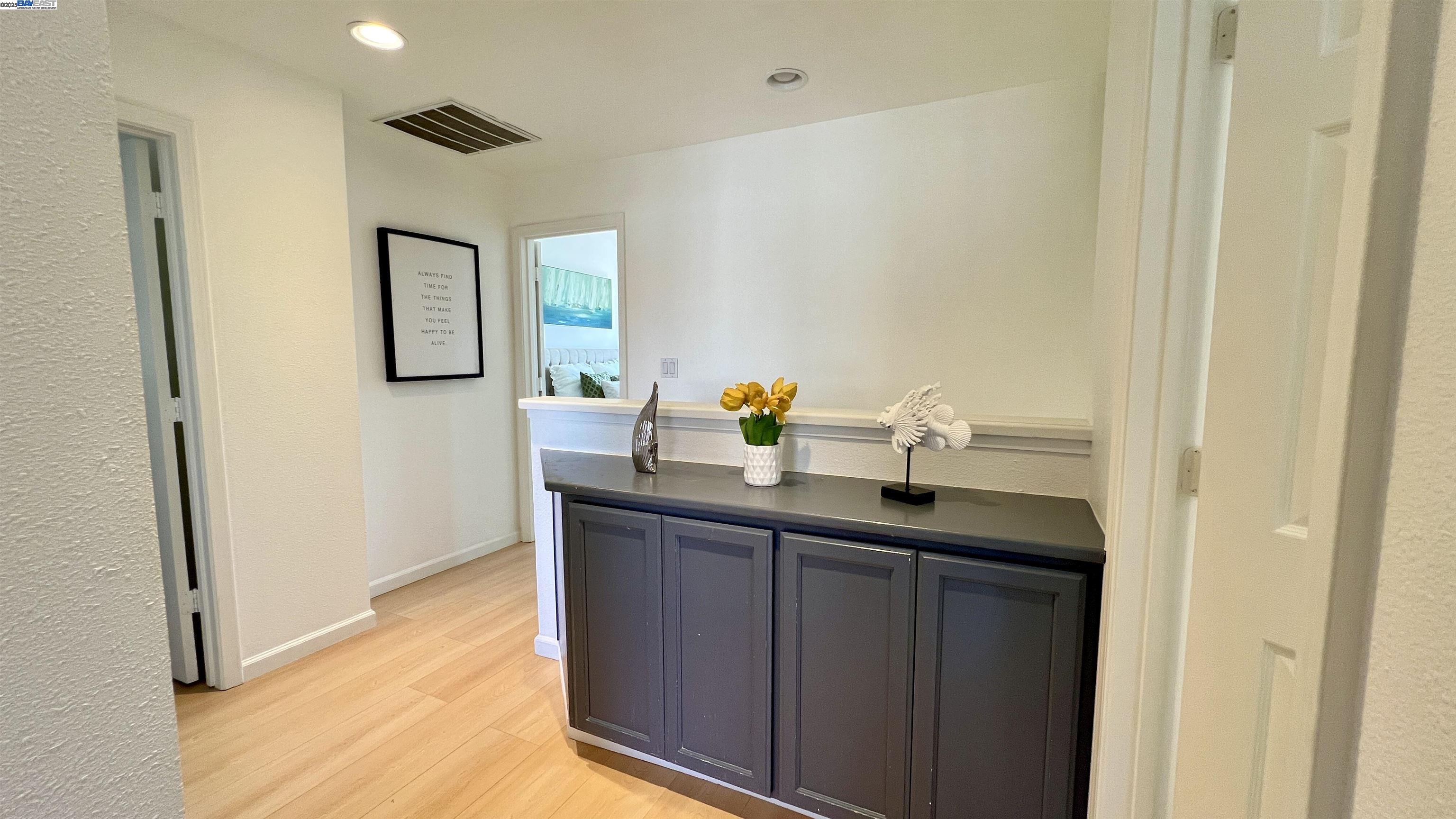 Detail Gallery Image 24 of 28 For 1028 Landmark Ct, Richmond,  CA 94806 - 4 Beds | 2/1 Baths