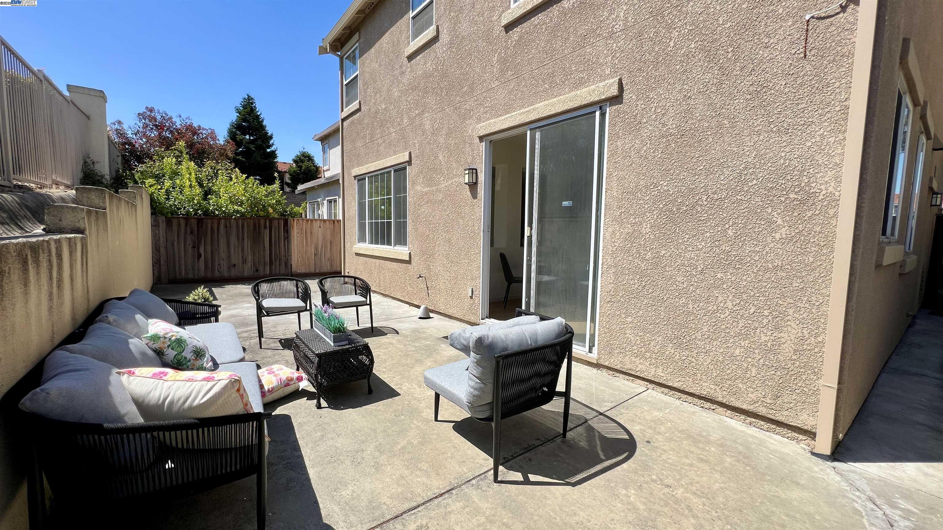 Detail Gallery Image 27 of 28 For 1028 Landmark Ct, Richmond,  CA 94806 - 4 Beds | 2/1 Baths