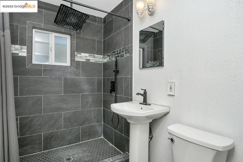 Detail Gallery Image 8 of 16 For 798 Oak St, Brentwood,  CA 94513 - 2 Beds | 1 Baths