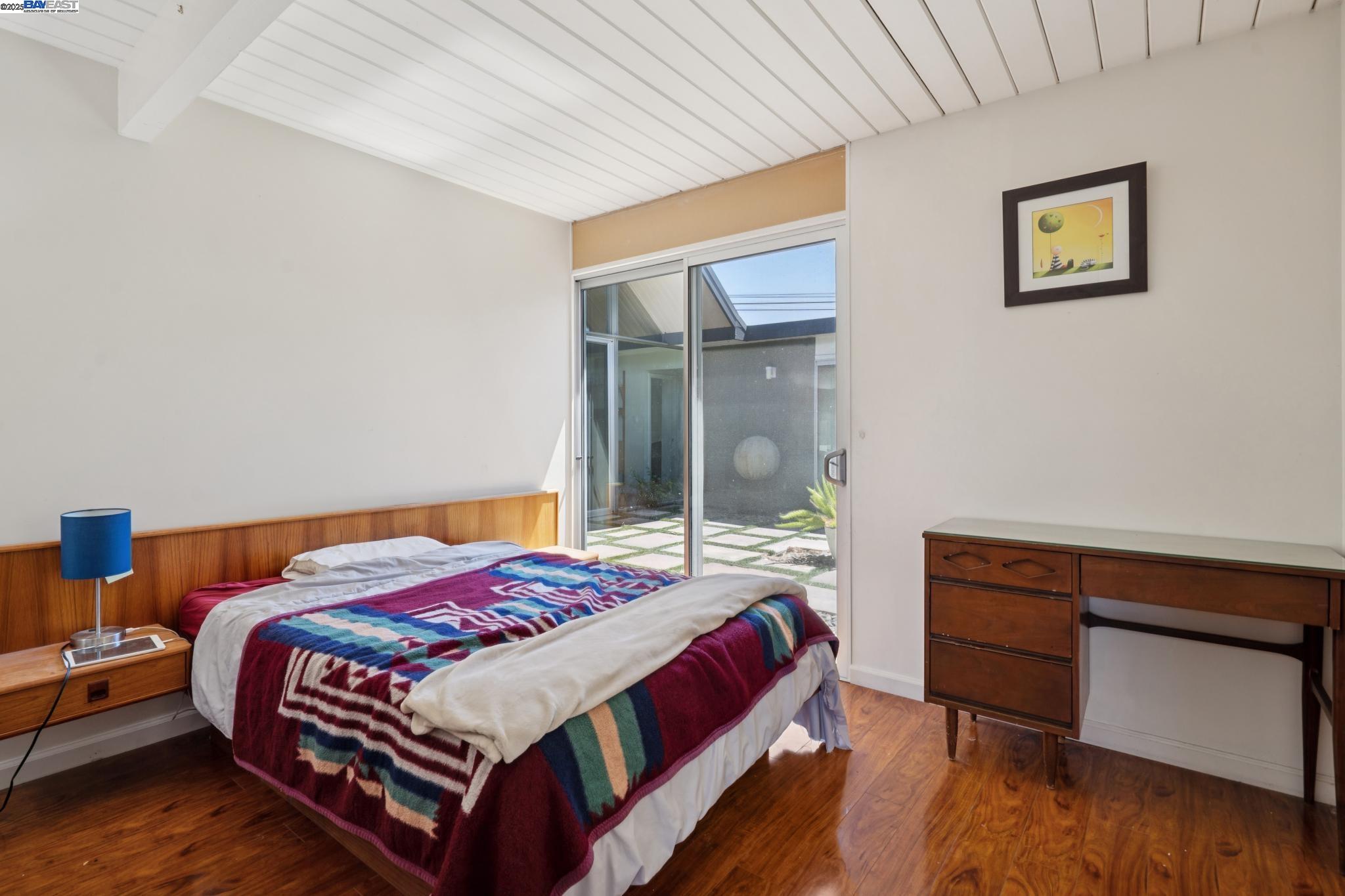 Detail Gallery Image 33 of 49 For 3767 Gainsborough Dr, Concord,  CA 94518 - 5 Beds | 2 Baths