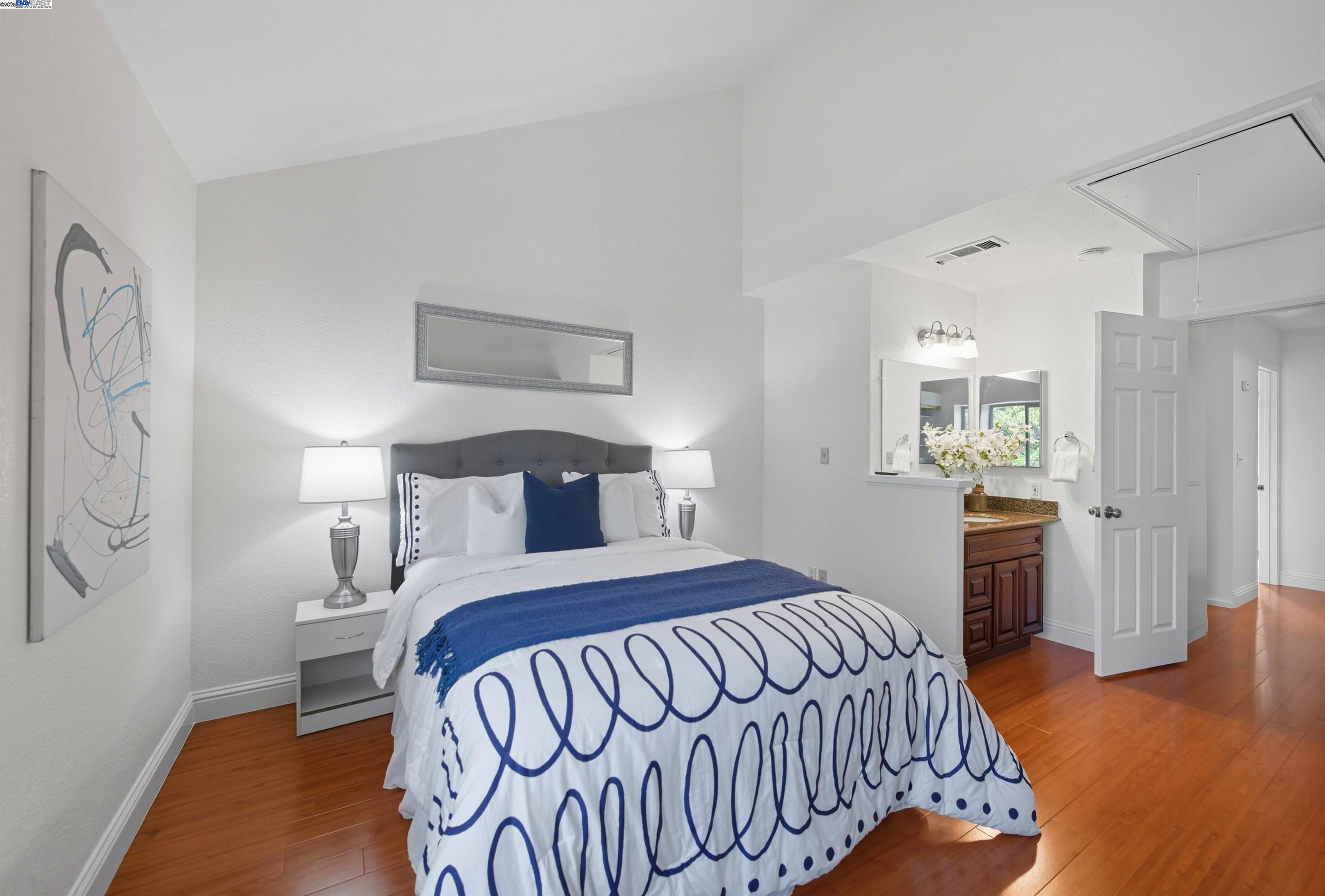 Detail Gallery Image 15 of 44 For 3923 Wildflower Cmn, Fremont,  CA 94538 - 4 Beds | 2/1 Baths