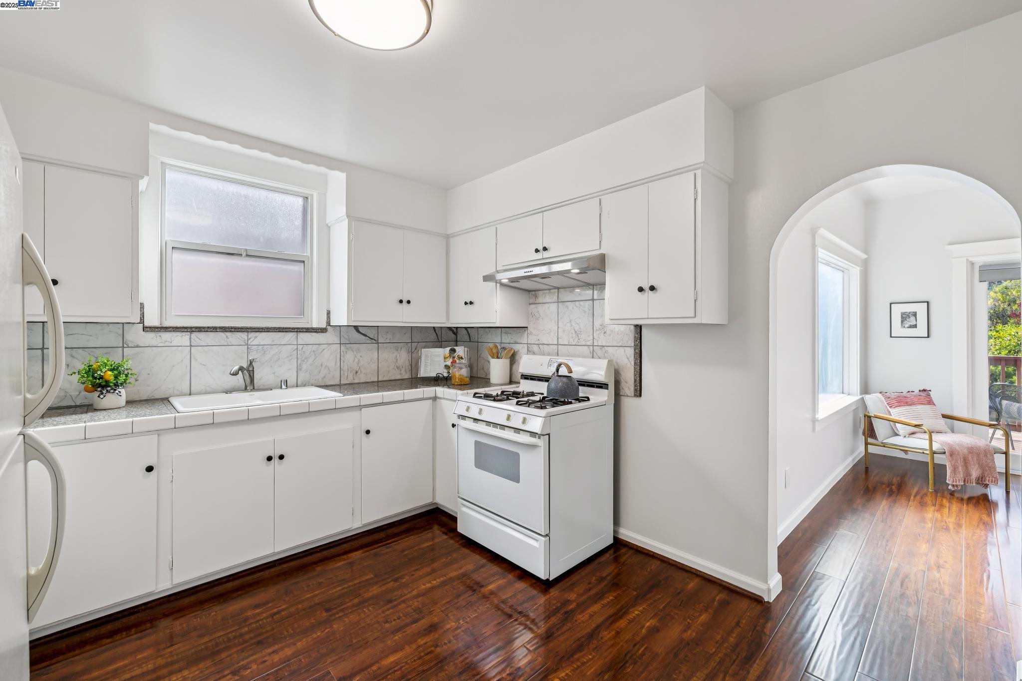 Detail Gallery Image 33 of 50 For 1525 Stanton St, Alameda,  CA 94501 - – Beds | – Baths