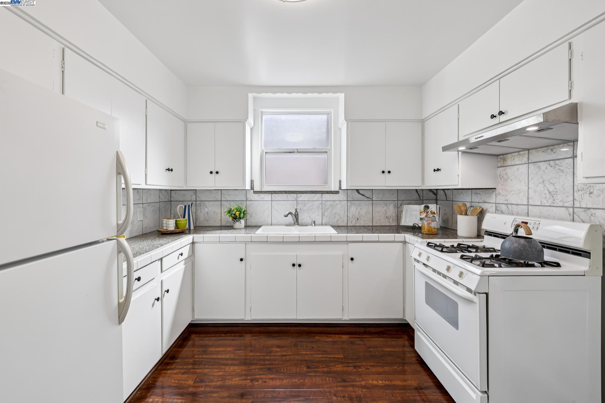Detail Gallery Image 34 of 50 For 1525 Stanton St, Alameda,  CA 94501 - – Beds | – Baths