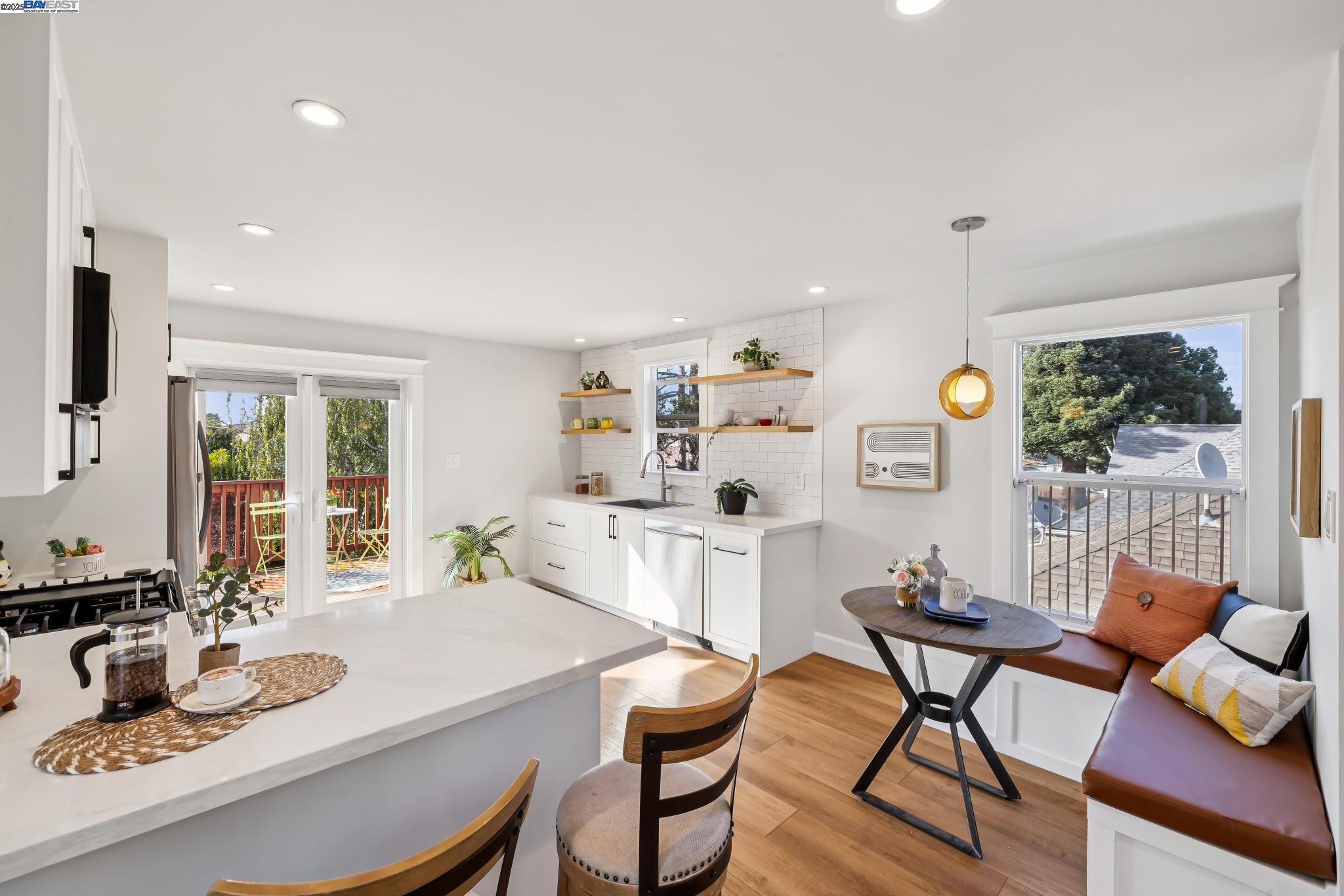 Detail Gallery Image 9 of 50 For 1525 Stanton St, Alameda,  CA 94501 - – Beds | – Baths