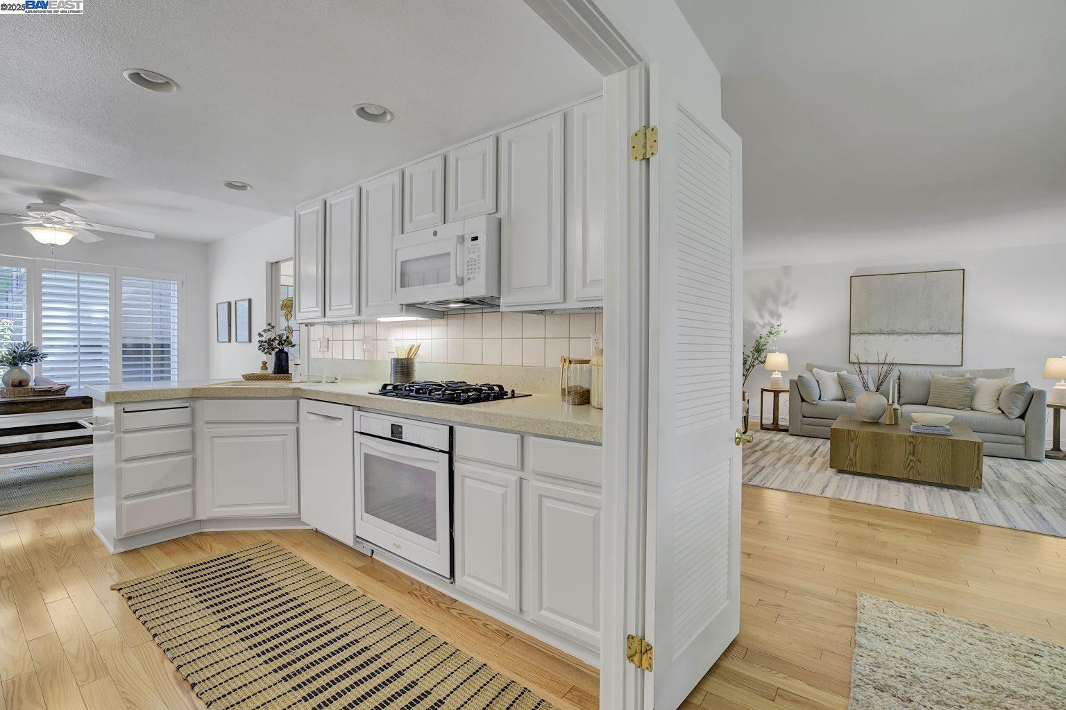 Detail Gallery Image 11 of 47 For 1940 Everidge Ct, Walnut Creek,  CA 94597 - 4 Beds | 2/1 Baths