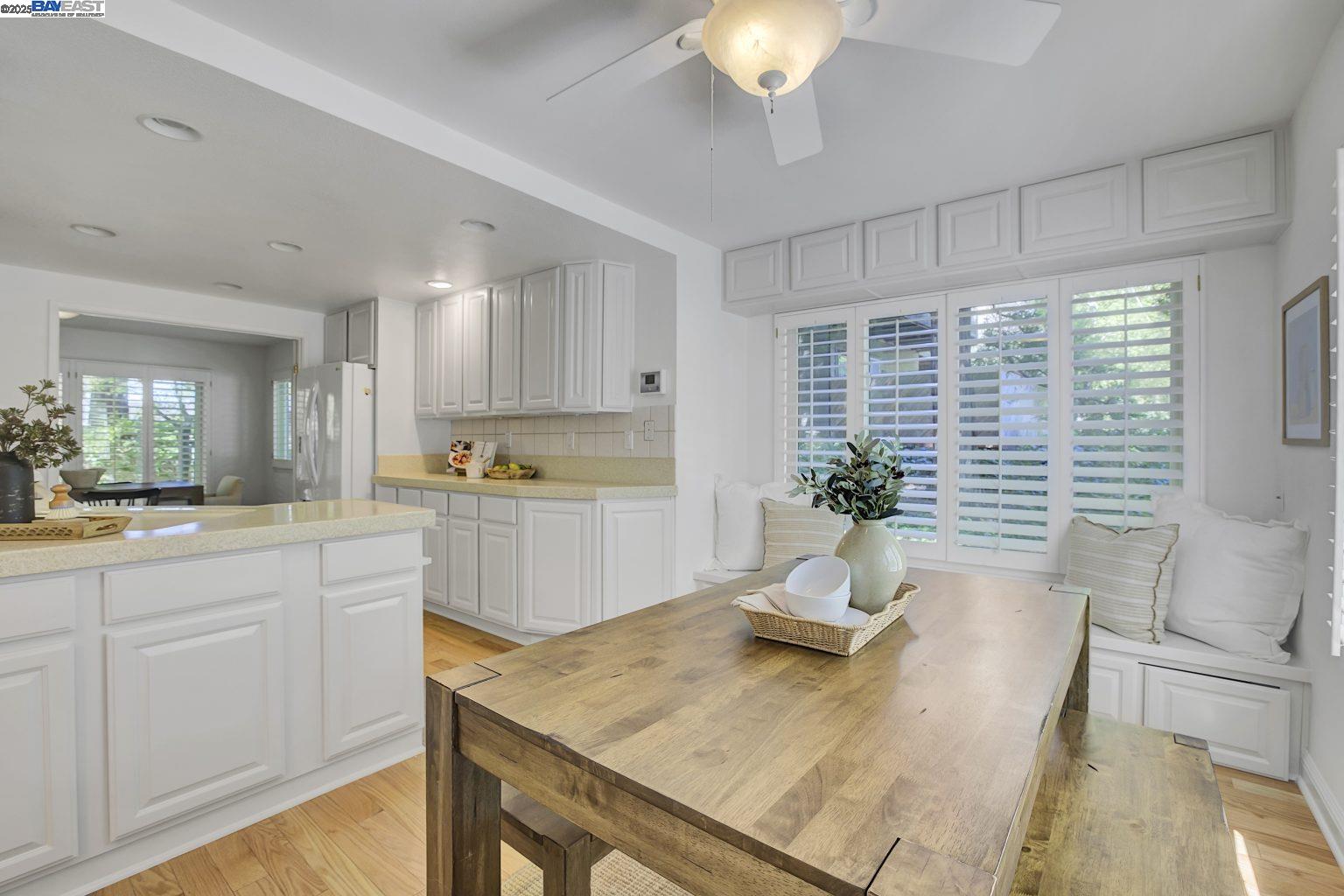 Detail Gallery Image 12 of 47 For 1940 Everidge Ct, Walnut Creek,  CA 94597 - 4 Beds | 2/1 Baths