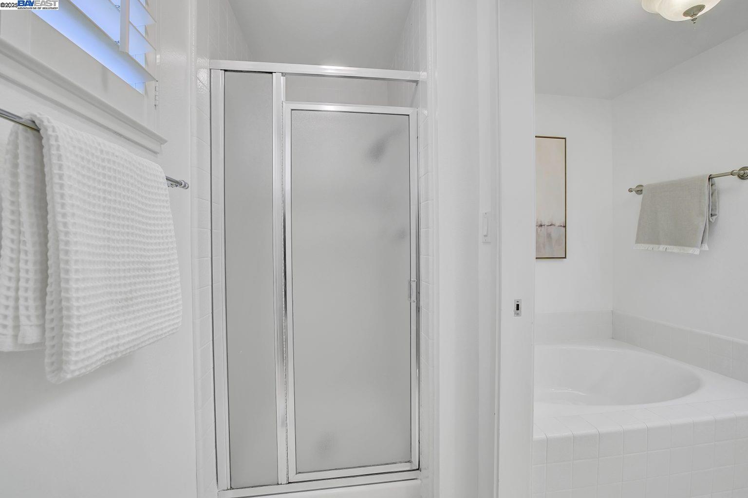 Detail Gallery Image 37 of 47 For 1940 Everidge Ct, Walnut Creek,  CA 94597 - 4 Beds | 2/1 Baths