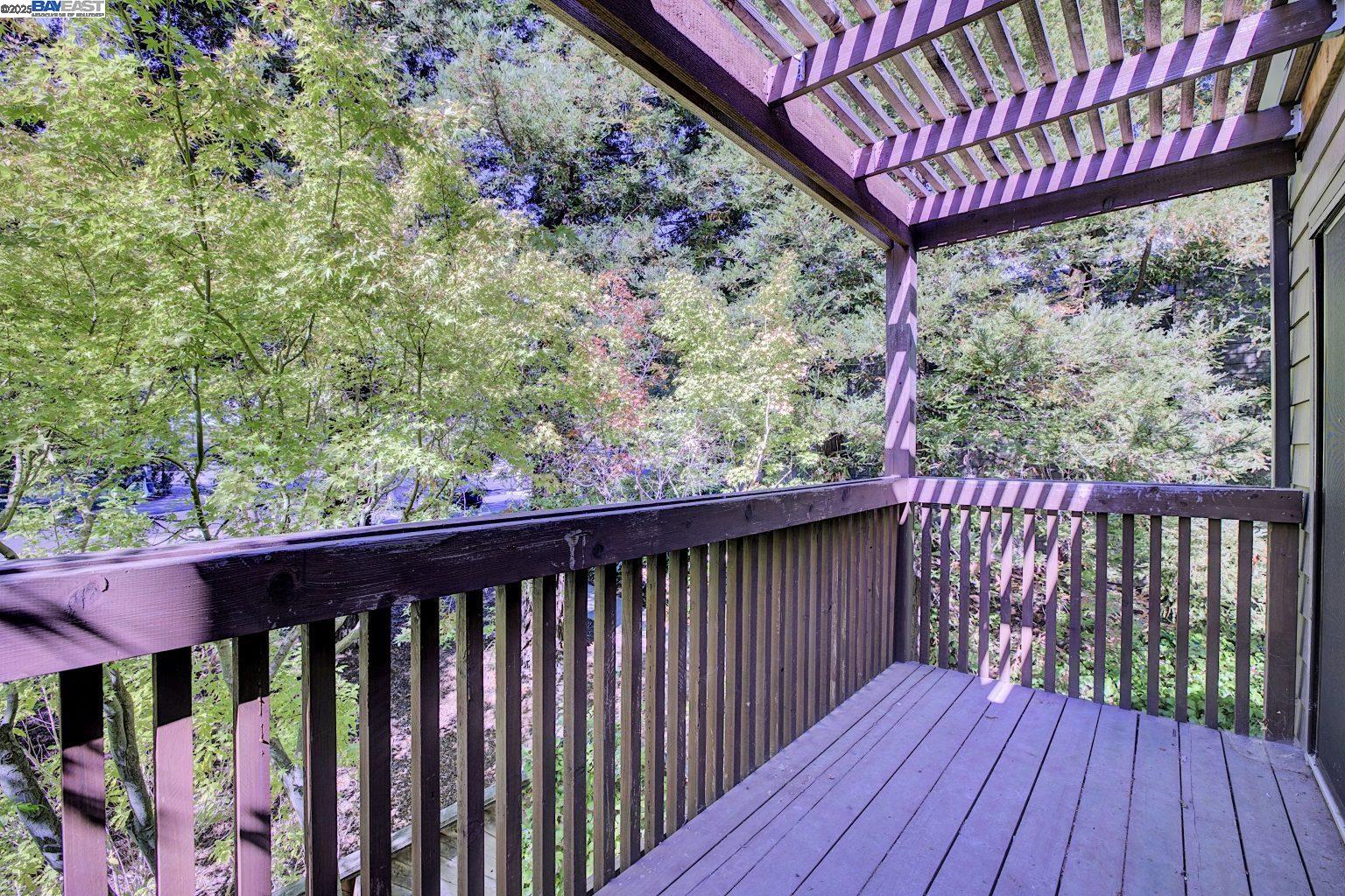 Detail Gallery Image 39 of 47 For 1940 Everidge Ct, Walnut Creek,  CA 94597 - 4 Beds | 2/1 Baths