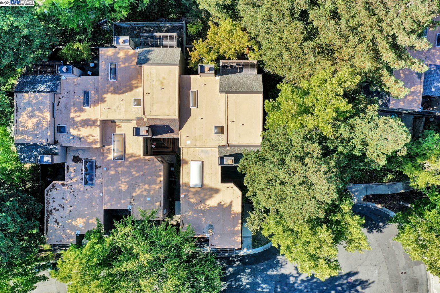 Detail Gallery Image 43 of 47 For 1940 Everidge Ct, Walnut Creek,  CA 94597 - 4 Beds | 2/1 Baths