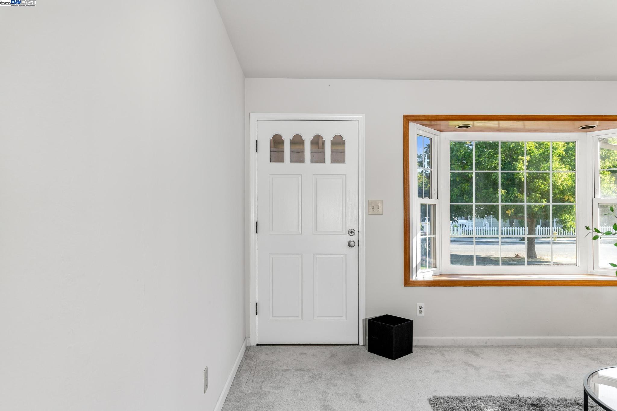 Detail Gallery Image 13 of 43 For 4749 Montreal Dr, San Jose,  CA 95130 - 4 Beds | 2 Baths
