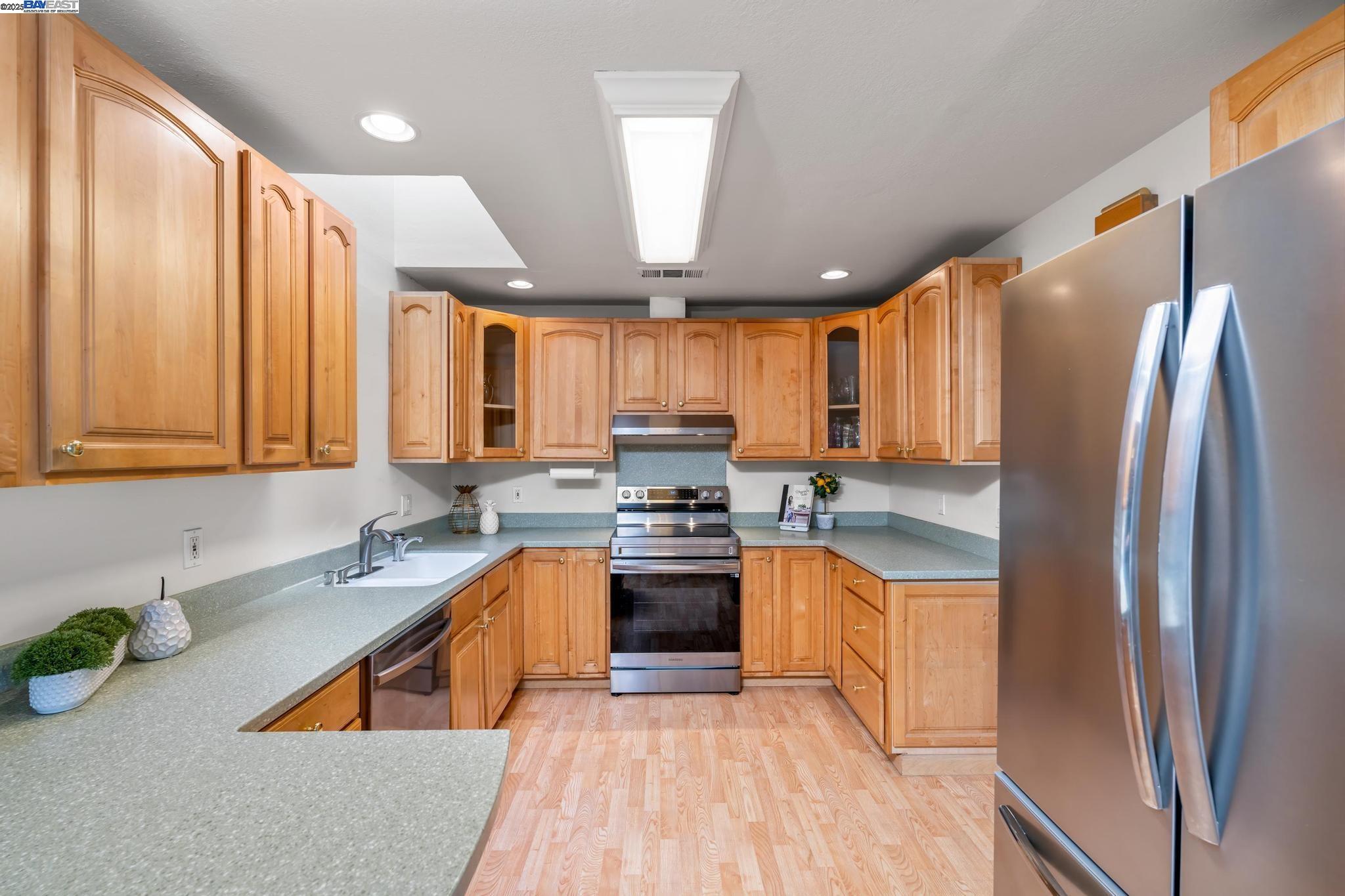 Detail Gallery Image 16 of 43 For 4749 Montreal Dr, San Jose,  CA 95130 - 4 Beds | 2 Baths
