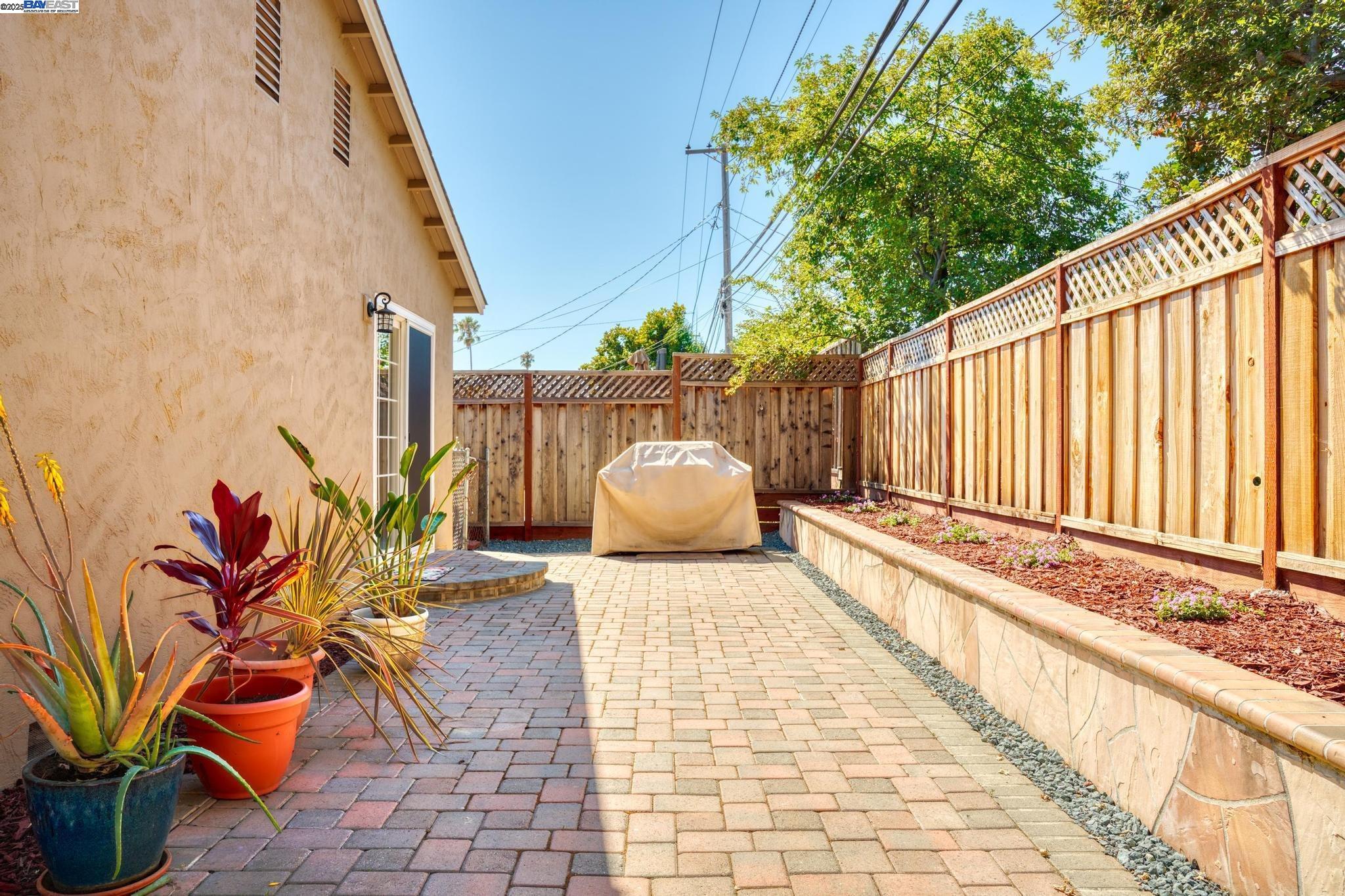 Detail Gallery Image 36 of 43 For 4749 Montreal Dr, San Jose,  CA 95130 - 4 Beds | 2 Baths