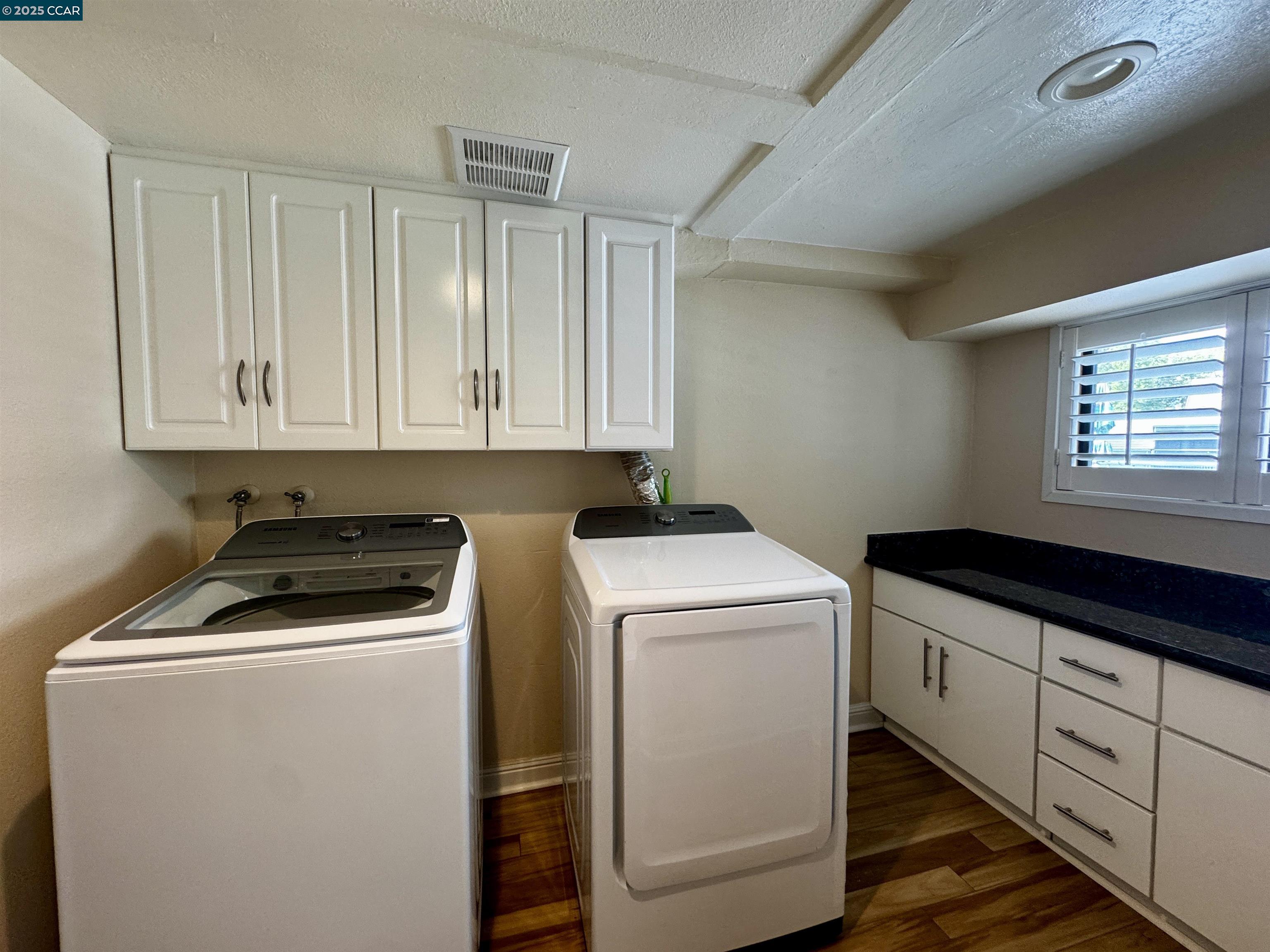 Photo #17: 41109292 Listing: Photo #17