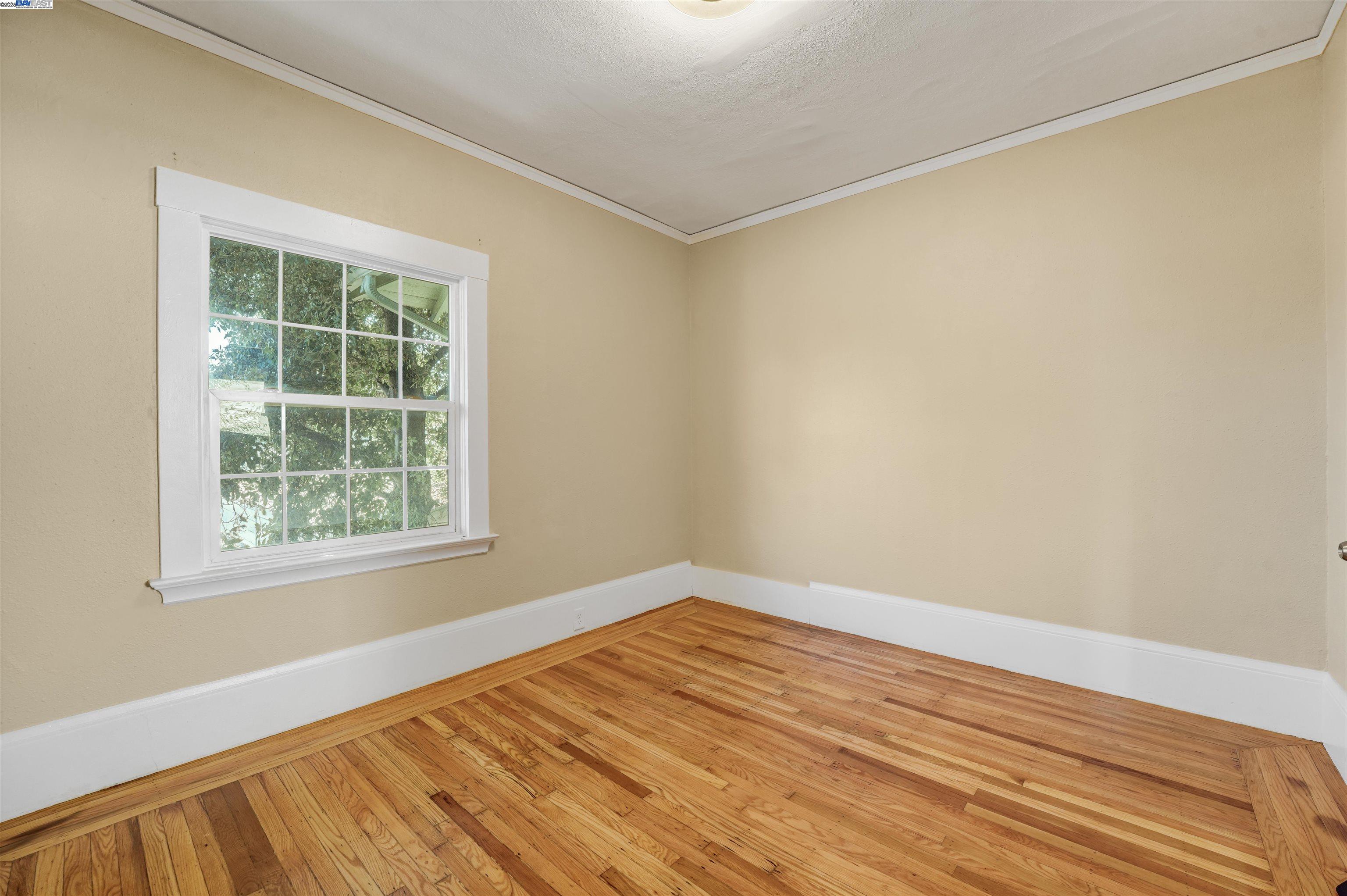 Detail Gallery Image 27 of 60 For 2713 Coolidge Ave, Oakland,  CA 94601 - 3 Beds | 1/1 Baths