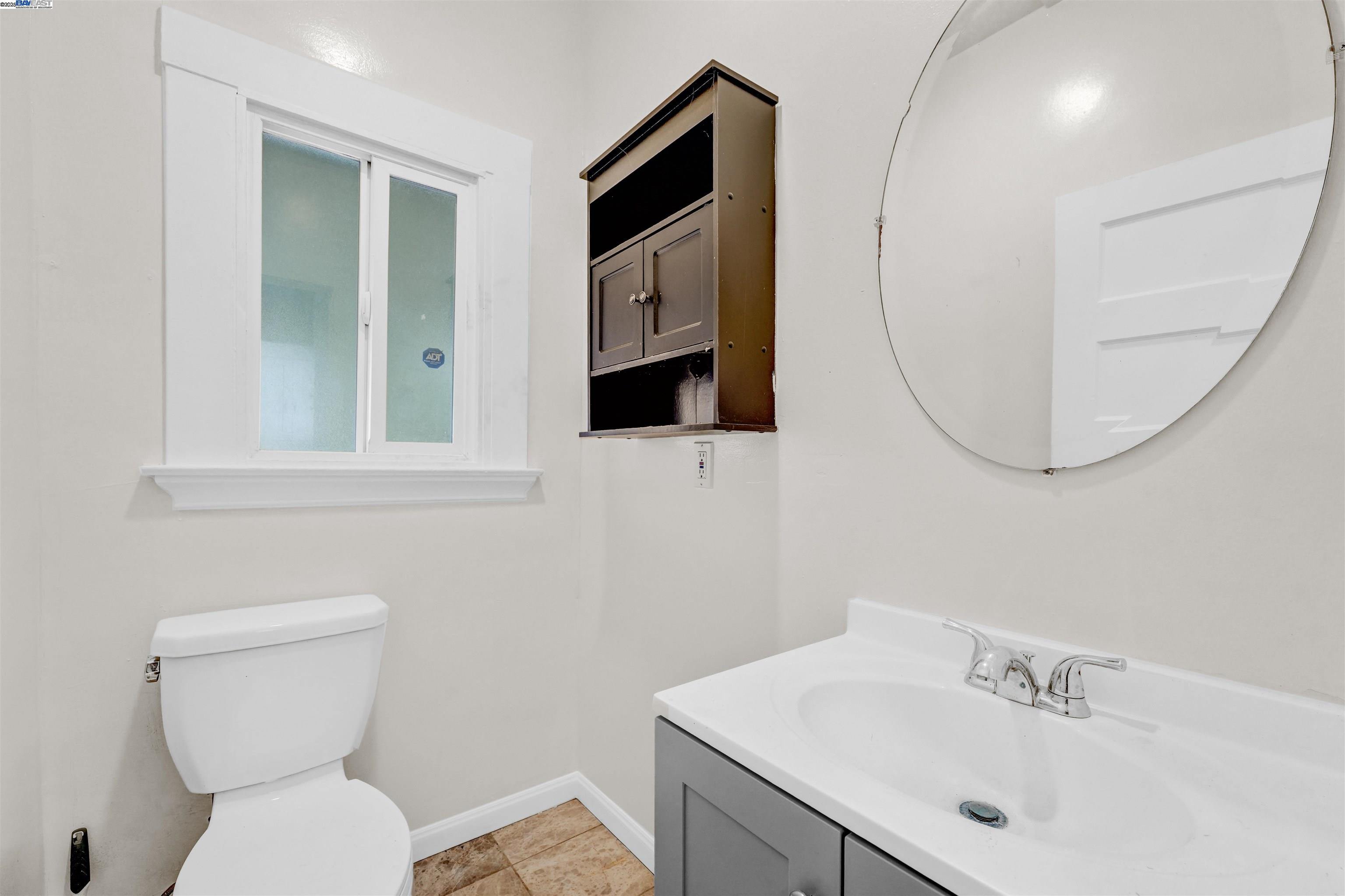 Detail Gallery Image 42 of 60 For 2713 Coolidge Ave, Oakland,  CA 94601 - 3 Beds | 1/1 Baths