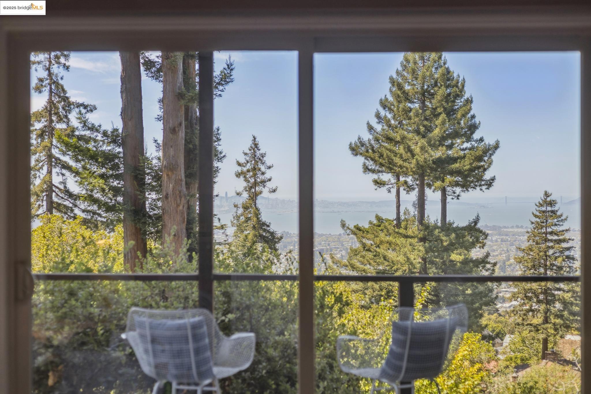 Detail Gallery Image 23 of 60 For 5 Maybeck Twin Dr, Berkeley,  CA 94708 - 3 Beds | 2 Baths