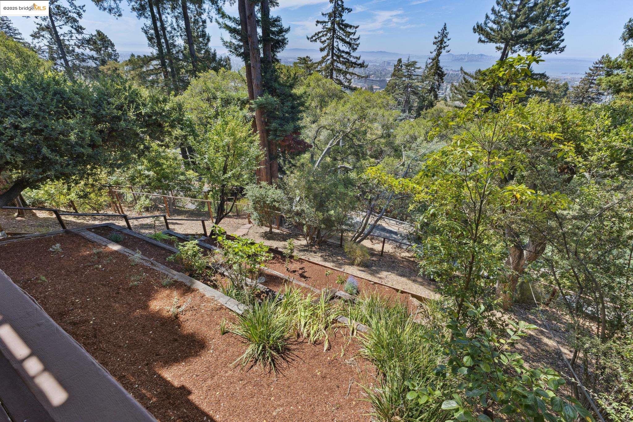 Detail Gallery Image 46 of 60 For 5 Maybeck Twin Dr, Berkeley,  CA 94708 - 3 Beds | 2 Baths