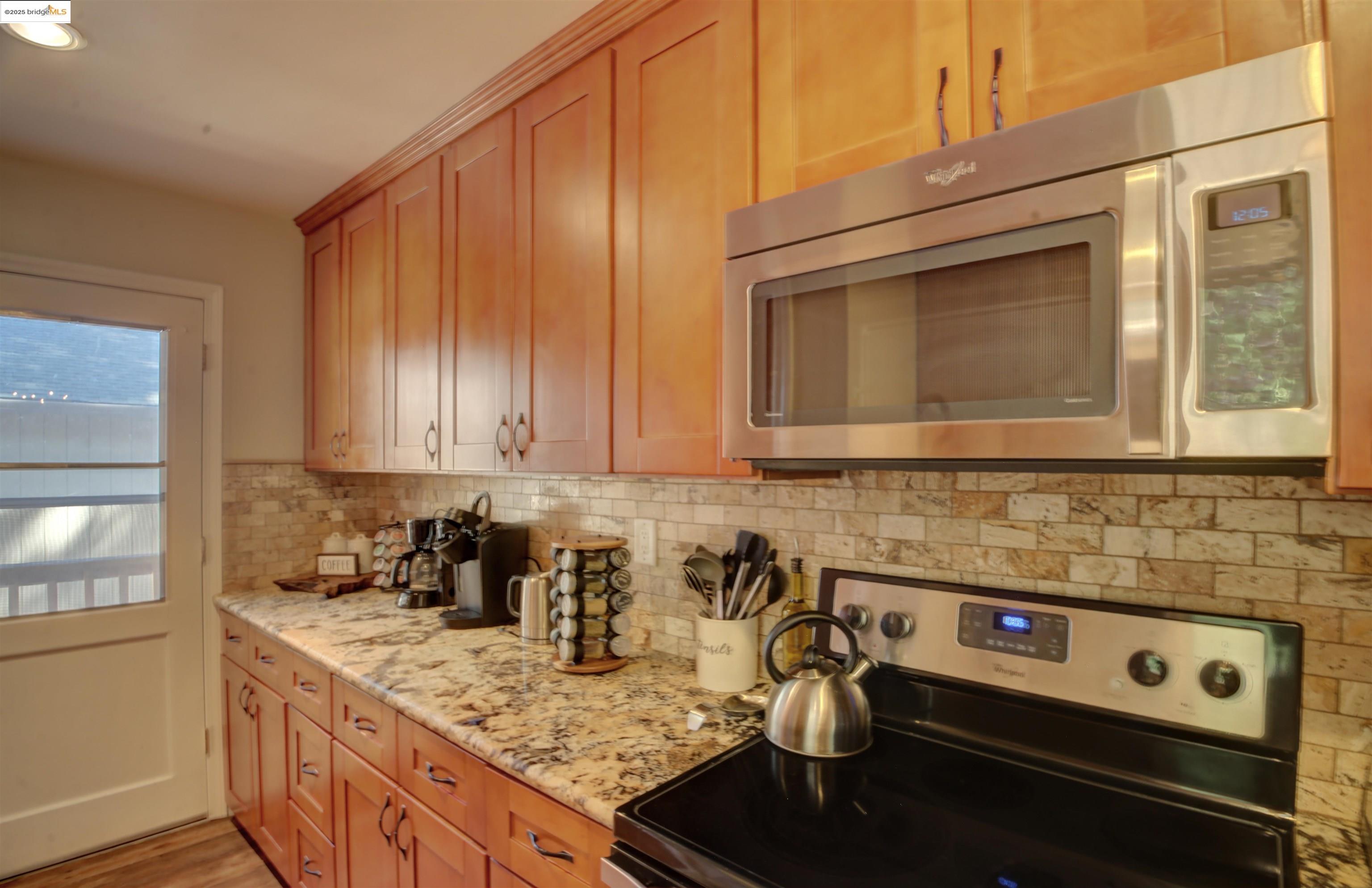 Detail Gallery Image 17 of 38 For 13150 Wells Fargo Dr, Groveland,  CA 95321 - 3 Beds | 2 Baths