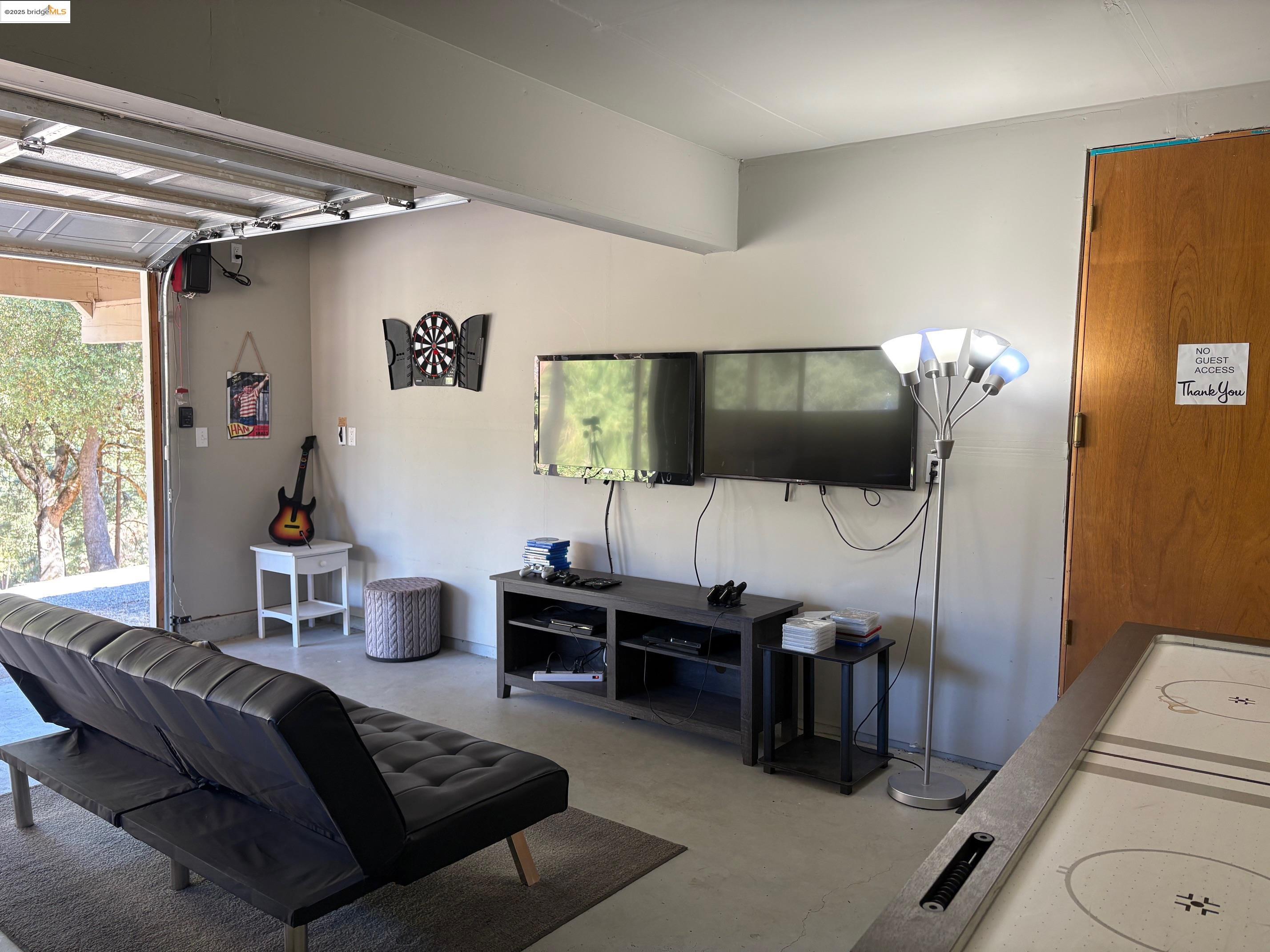 Detail Gallery Image 33 of 38 For 13150 Wells Fargo Dr, Groveland,  CA 95321 - 3 Beds | 2 Baths