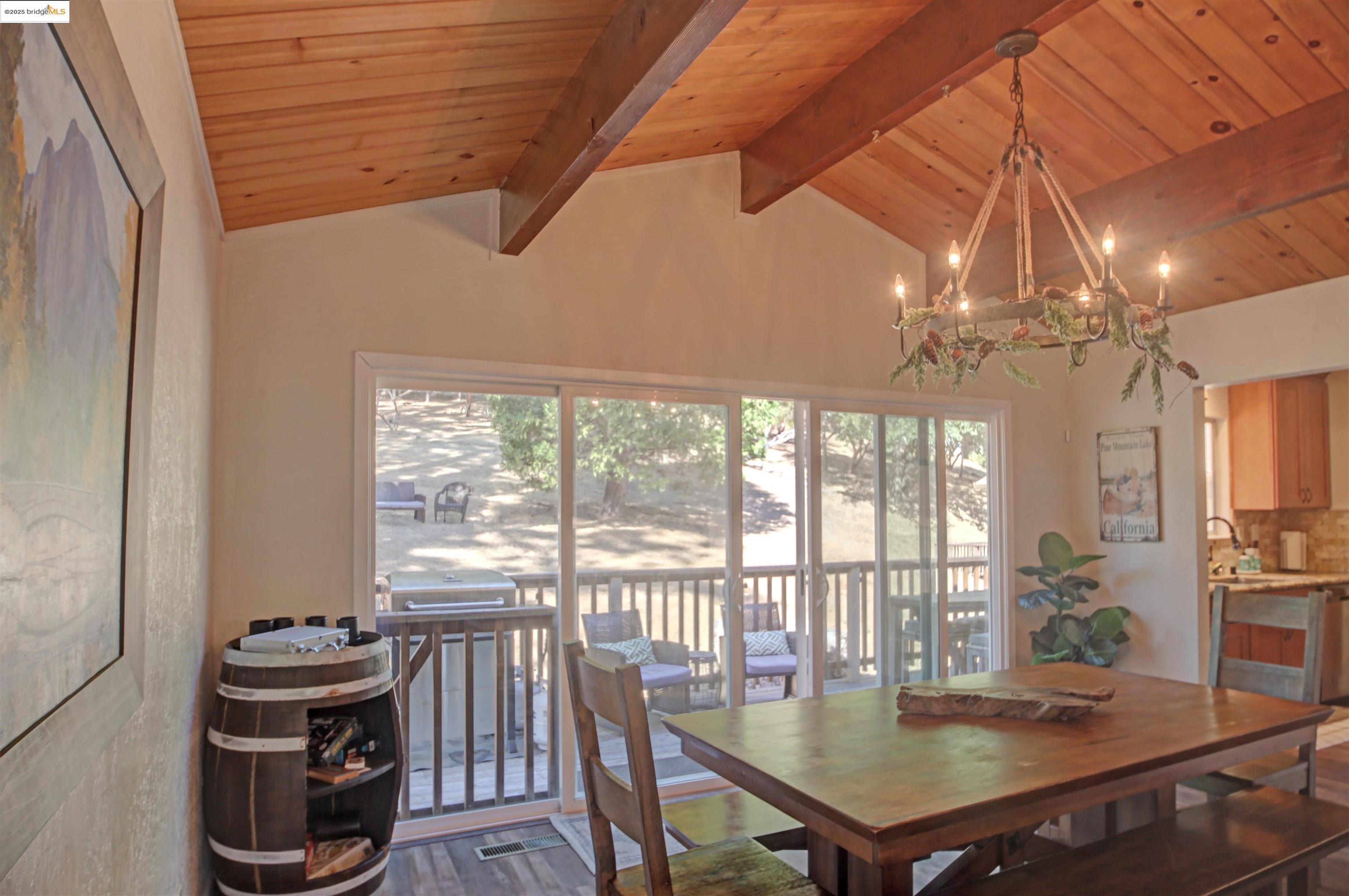 Detail Gallery Image 10 of 38 For 13150 Wells Fargo Dr, Groveland,  CA 95321 - 3 Beds | 2 Baths