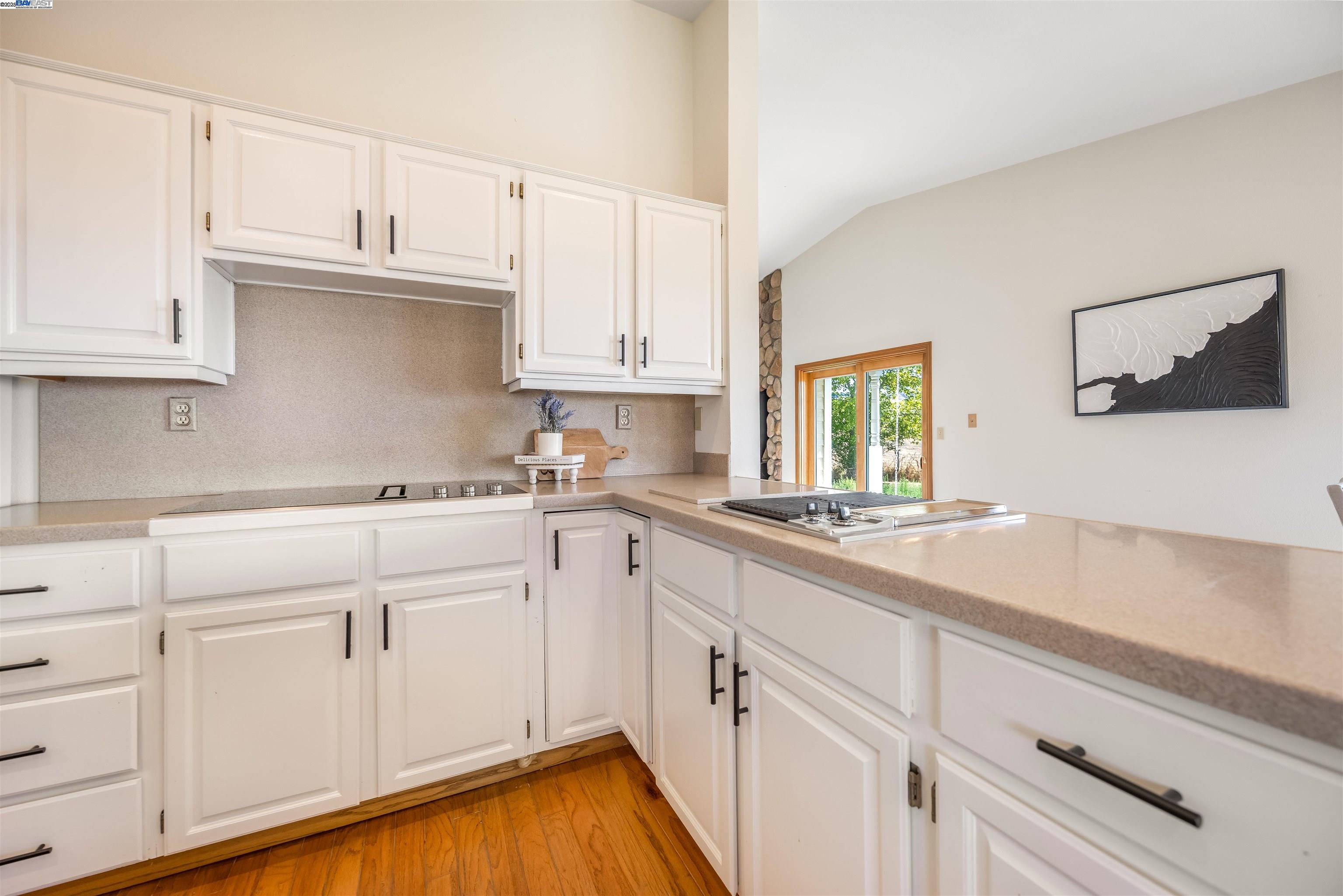 Detail Gallery Image 12 of 57 For 9050 Highland Rd, Livermore,  CA 94551 - 4 Beds | 2/1 Baths