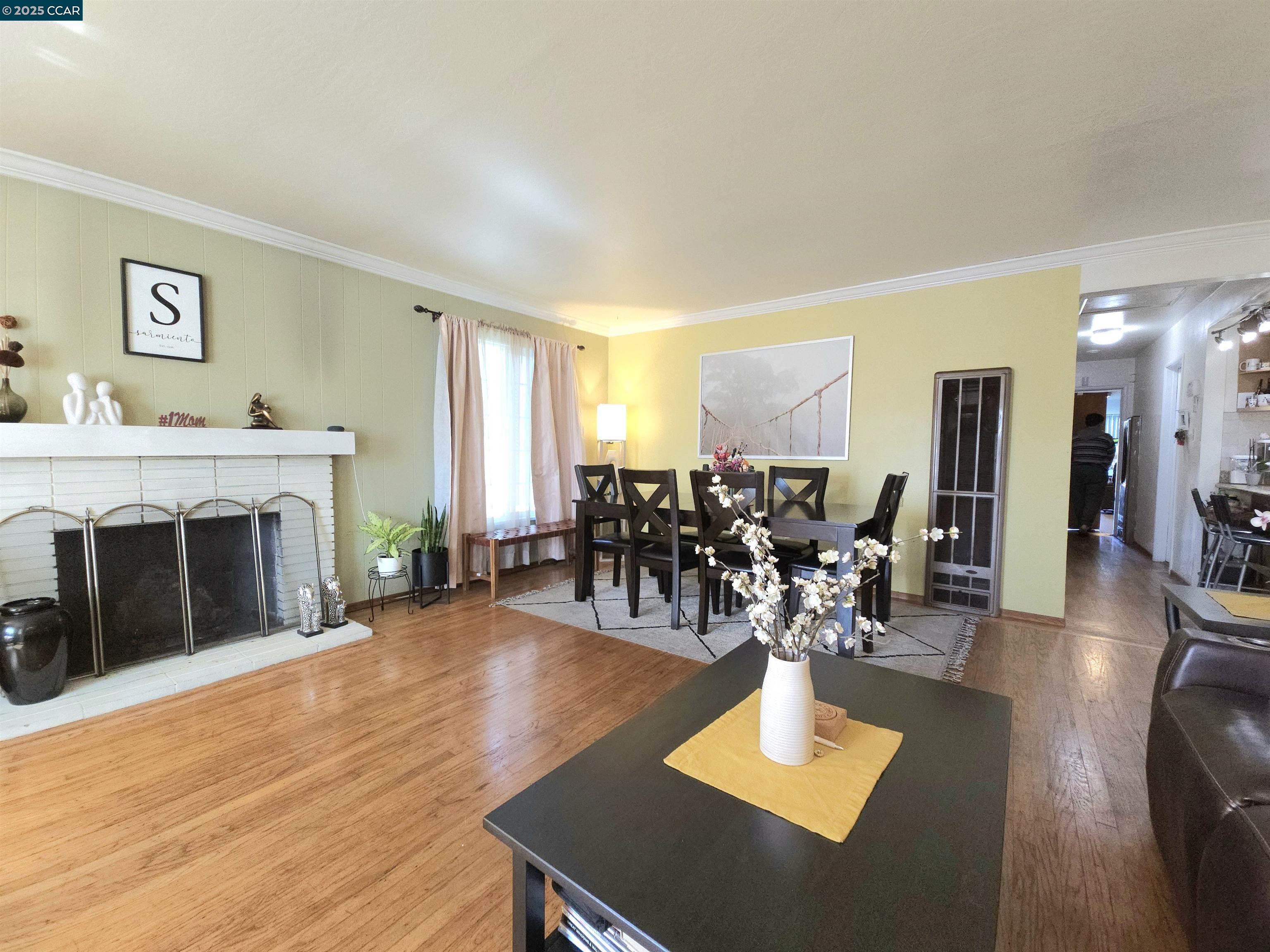 Detail Gallery Image 2 of 10 For 1527 24th St, Richmond,  CA 94806 - 4 Beds | 2 Baths
