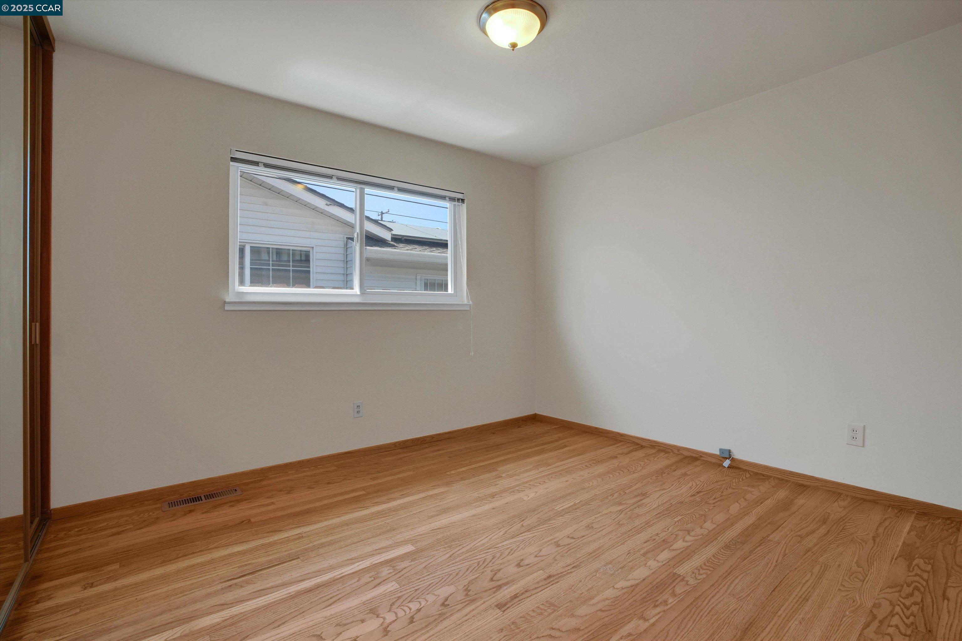 Detail Gallery Image 11 of 34 For 3455 Halifax Way, Concord,  CA 94520 - 3 Beds | 2/1 Baths