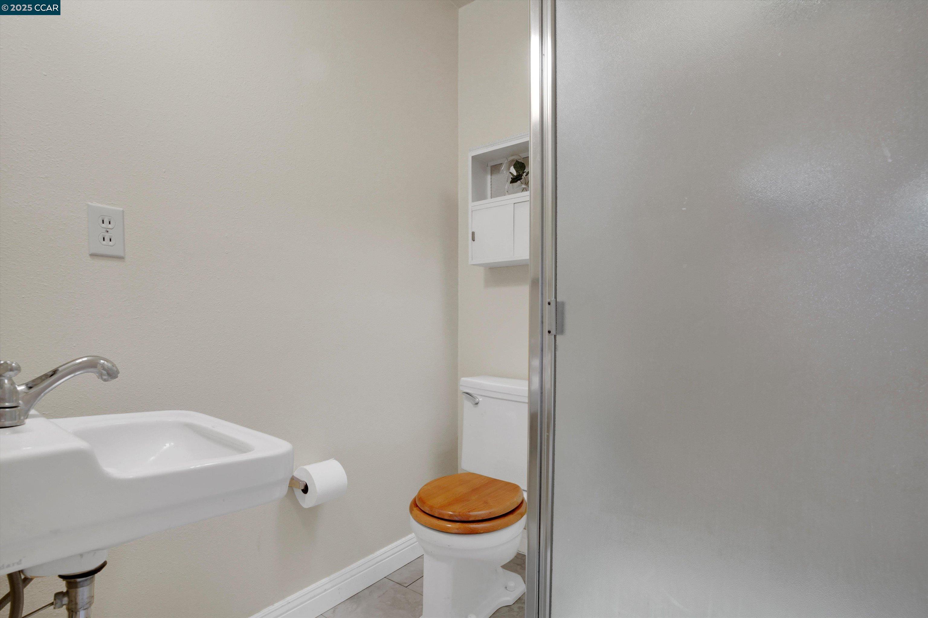 Detail Gallery Image 15 of 34 For 3455 Halifax Way, Concord,  CA 94520 - 3 Beds | 2/1 Baths