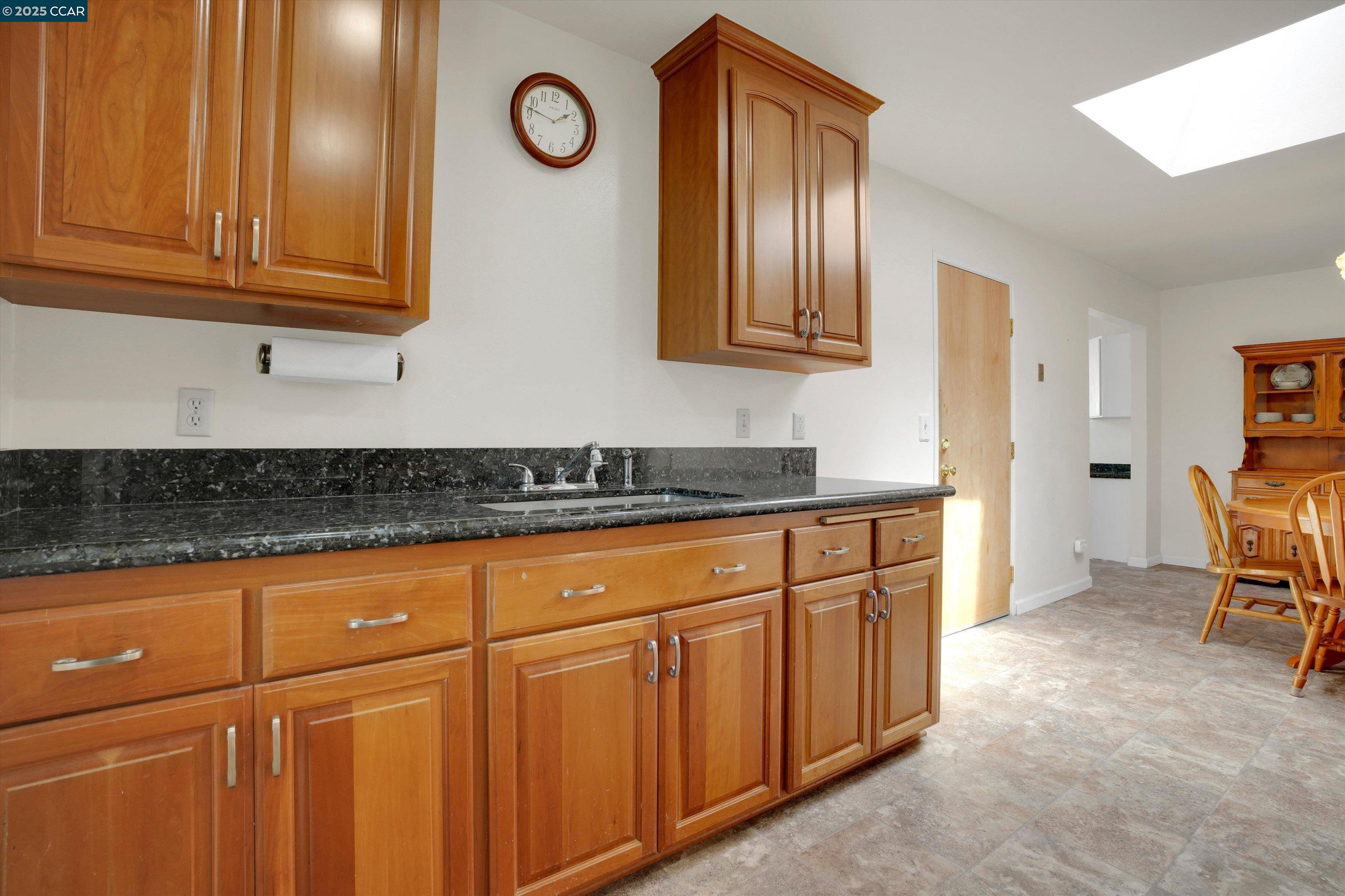 Detail Gallery Image 21 of 34 For 3455 Halifax Way, Concord,  CA 94520 - 3 Beds | 2/1 Baths
