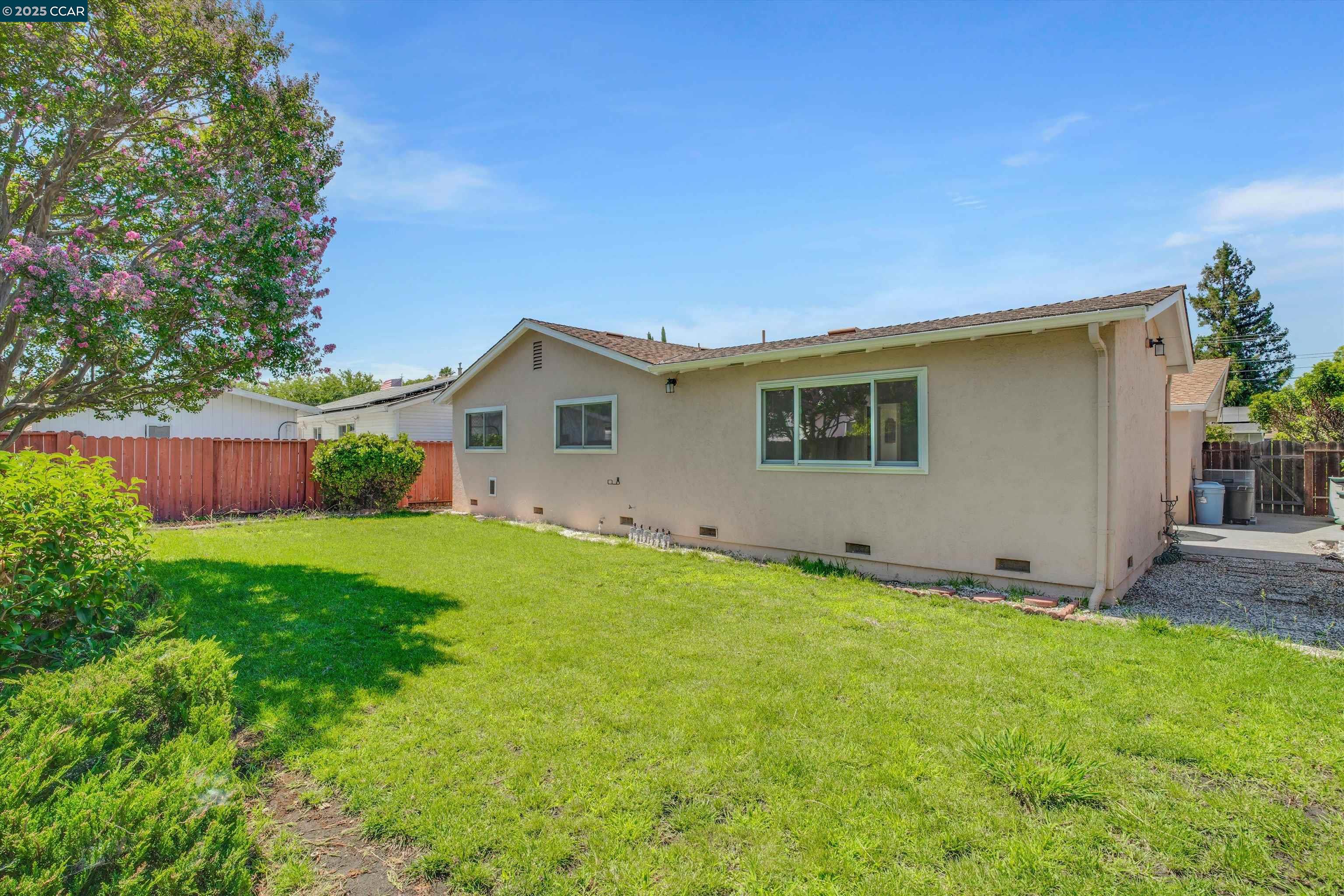 Detail Gallery Image 29 of 34 For 3455 Halifax Way, Concord,  CA 94520 - 3 Beds | 2/1 Baths