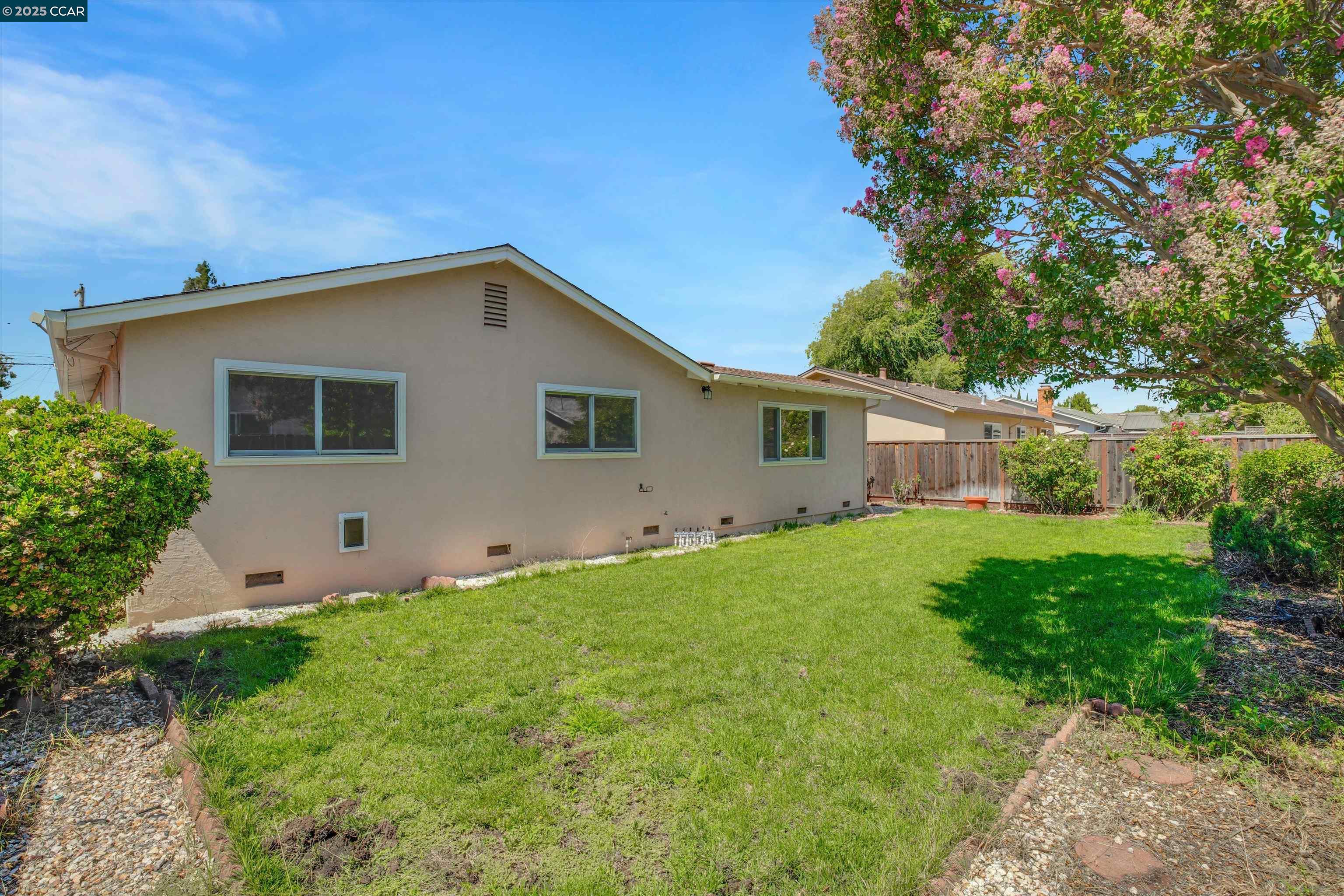 Detail Gallery Image 30 of 34 For 3455 Halifax Way, Concord,  CA 94520 - 3 Beds | 2/1 Baths