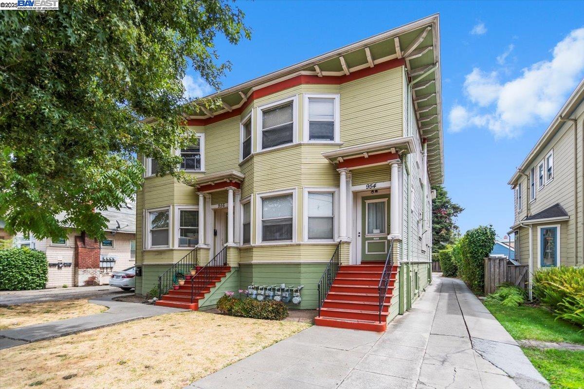 Detail Gallery Image 1 of 25 For 954 Park St, Alameda,  CA 94501 - – Beds | – Baths