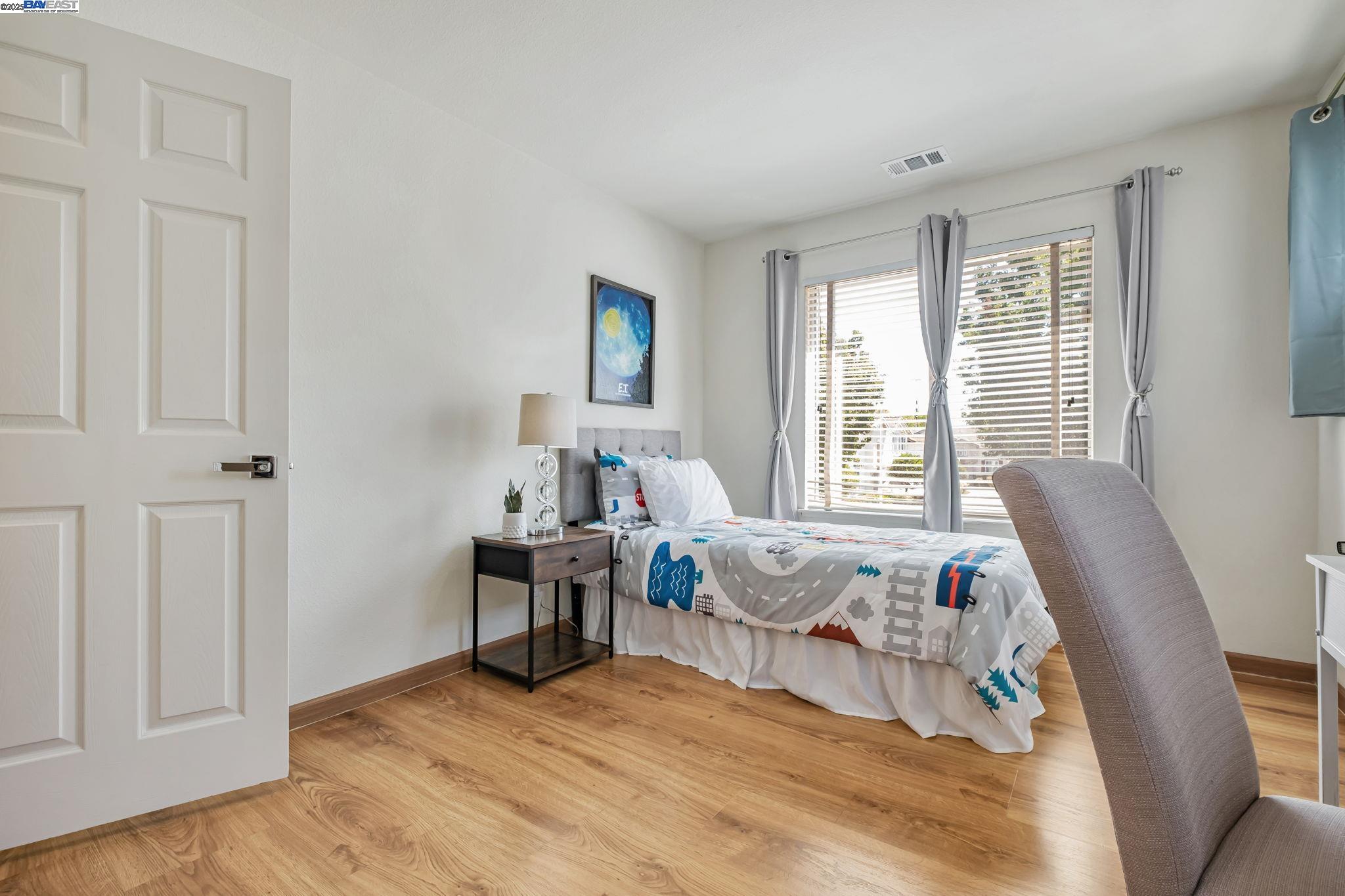 Detail Gallery Image 20 of 52 For 3840 Springfield Cmn, Fremont,  CA 94555 - 4 Beds | 2/1 Baths