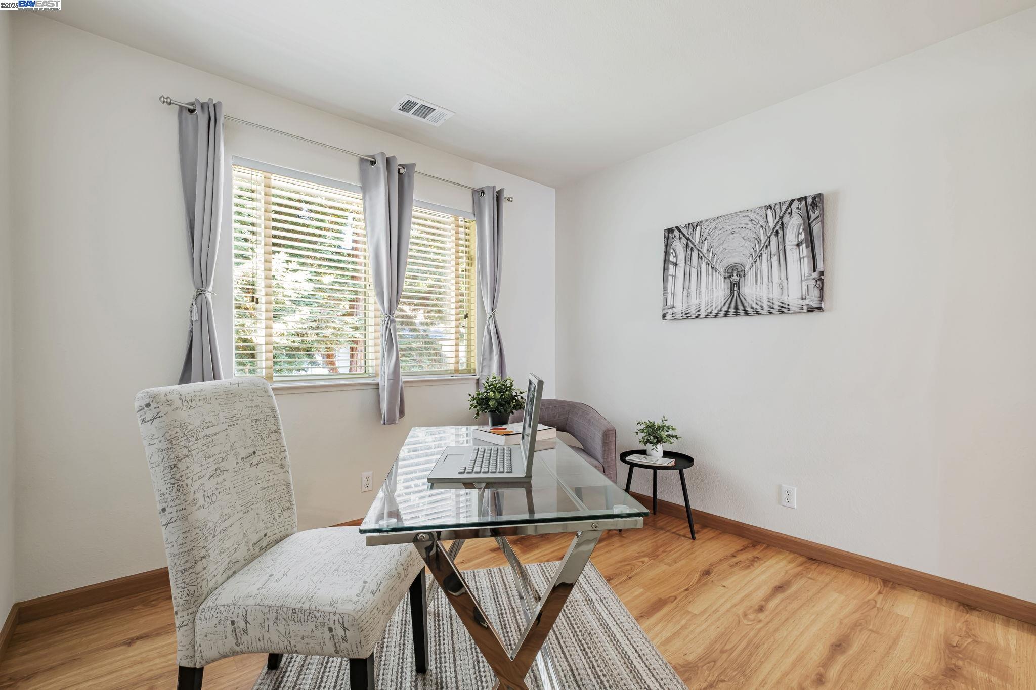 Detail Gallery Image 22 of 52 For 3840 Springfield Cmn, Fremont,  CA 94555 - 4 Beds | 2/1 Baths