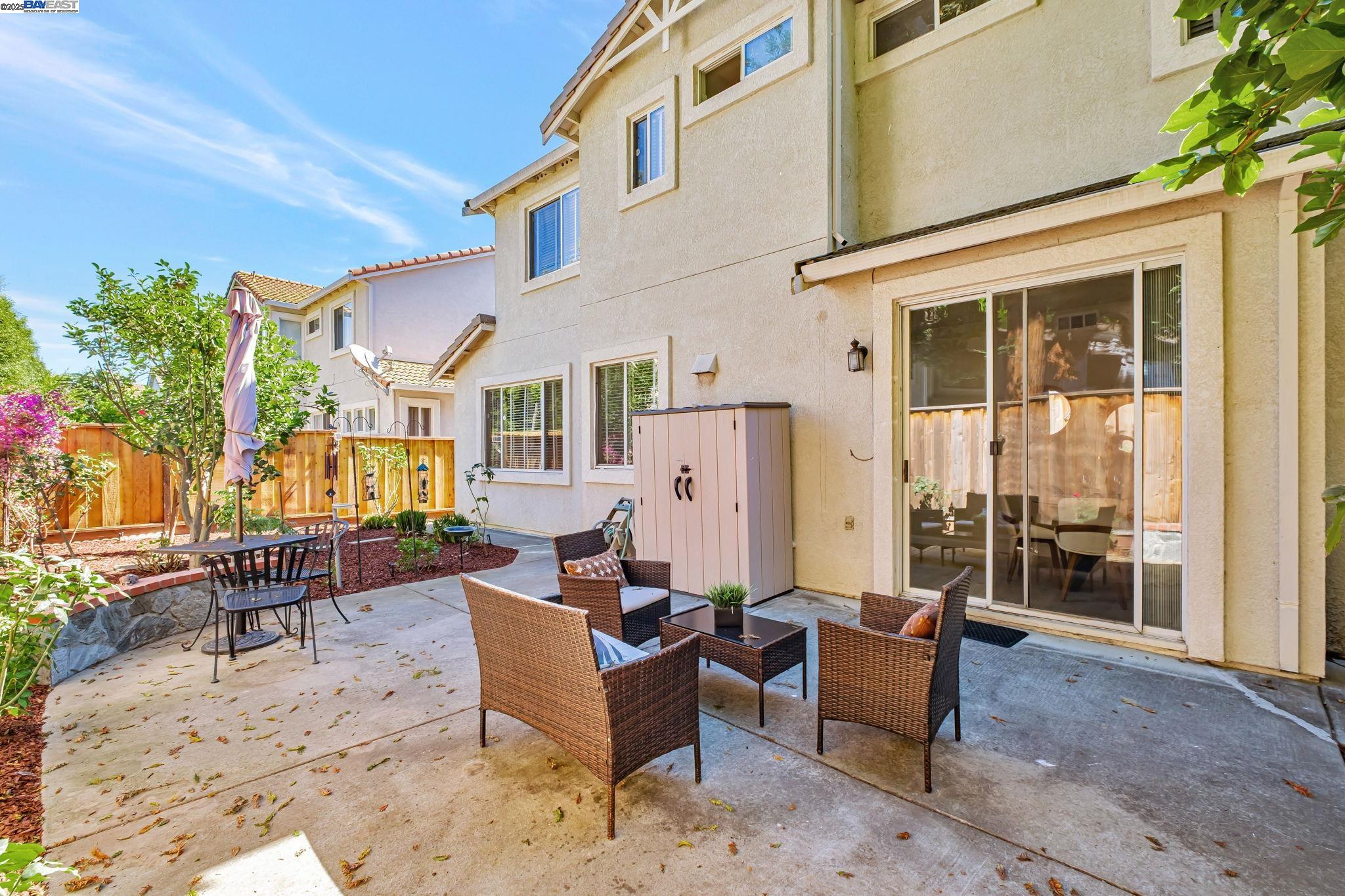 Detail Gallery Image 42 of 52 For 3840 Springfield Cmn, Fremont,  CA 94555 - 4 Beds | 2/1 Baths