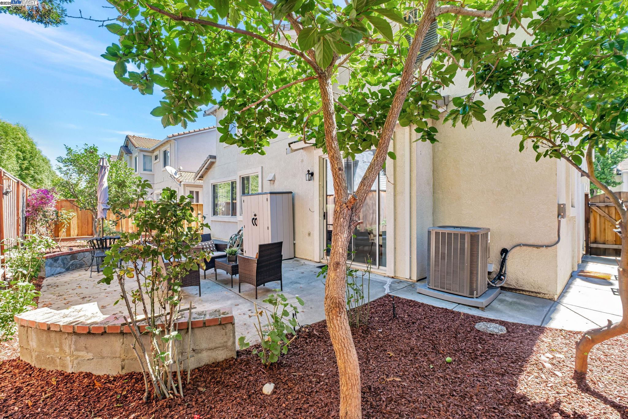 Detail Gallery Image 43 of 52 For 3840 Springfield Cmn, Fremont,  CA 94555 - 4 Beds | 2/1 Baths