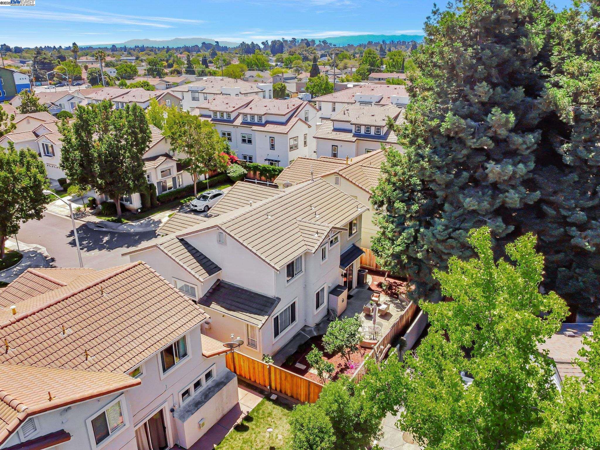 Detail Gallery Image 50 of 52 For 3840 Springfield Cmn, Fremont,  CA 94555 - 4 Beds | 2/1 Baths