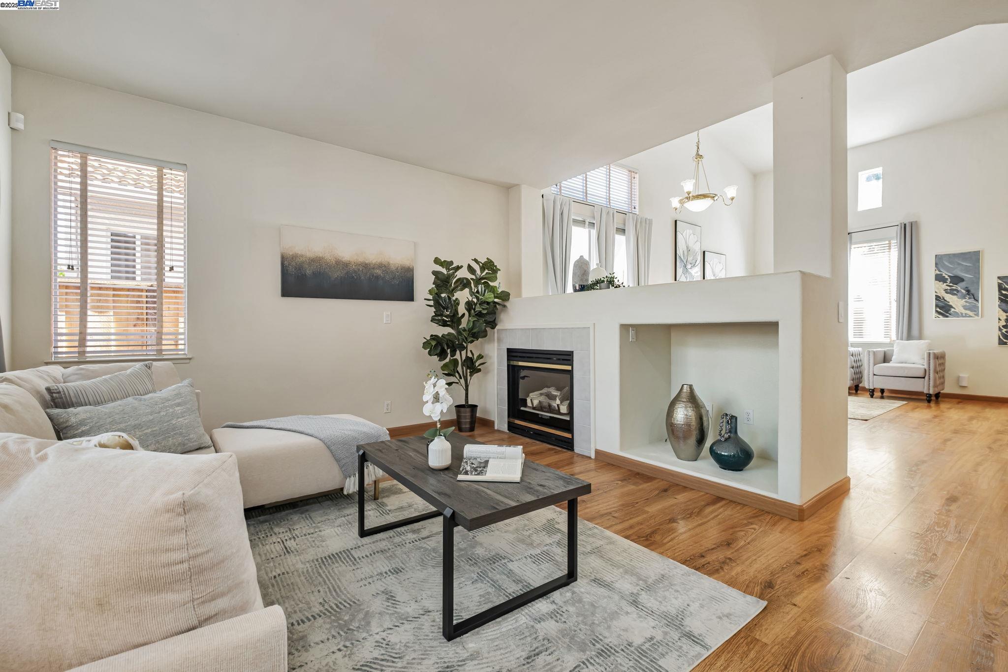 Detail Gallery Image 6 of 52 For 3840 Springfield Cmn, Fremont,  CA 94555 - 4 Beds | 2/1 Baths