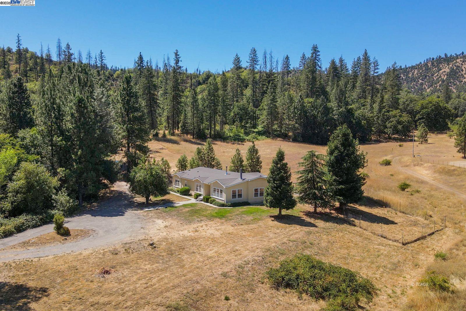 Detail Gallery Image 6 of 46 For 72 Alder Creek Rd, Lewiston,  CA 96052 - 4 Beds | 2 Baths