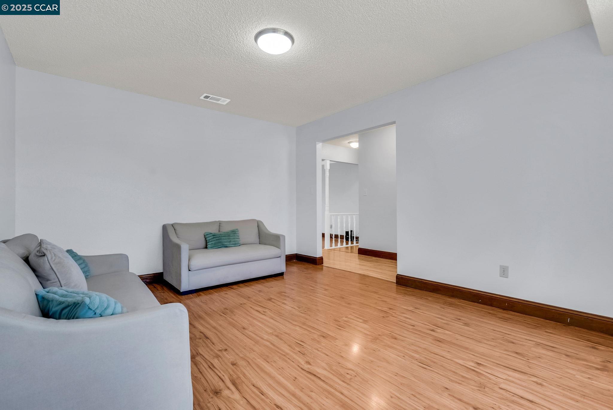 Detail Gallery Image 15 of 58 For 79 Chipman Ln, Suisun City,  CA 94585 - 4 Beds | 2 Baths