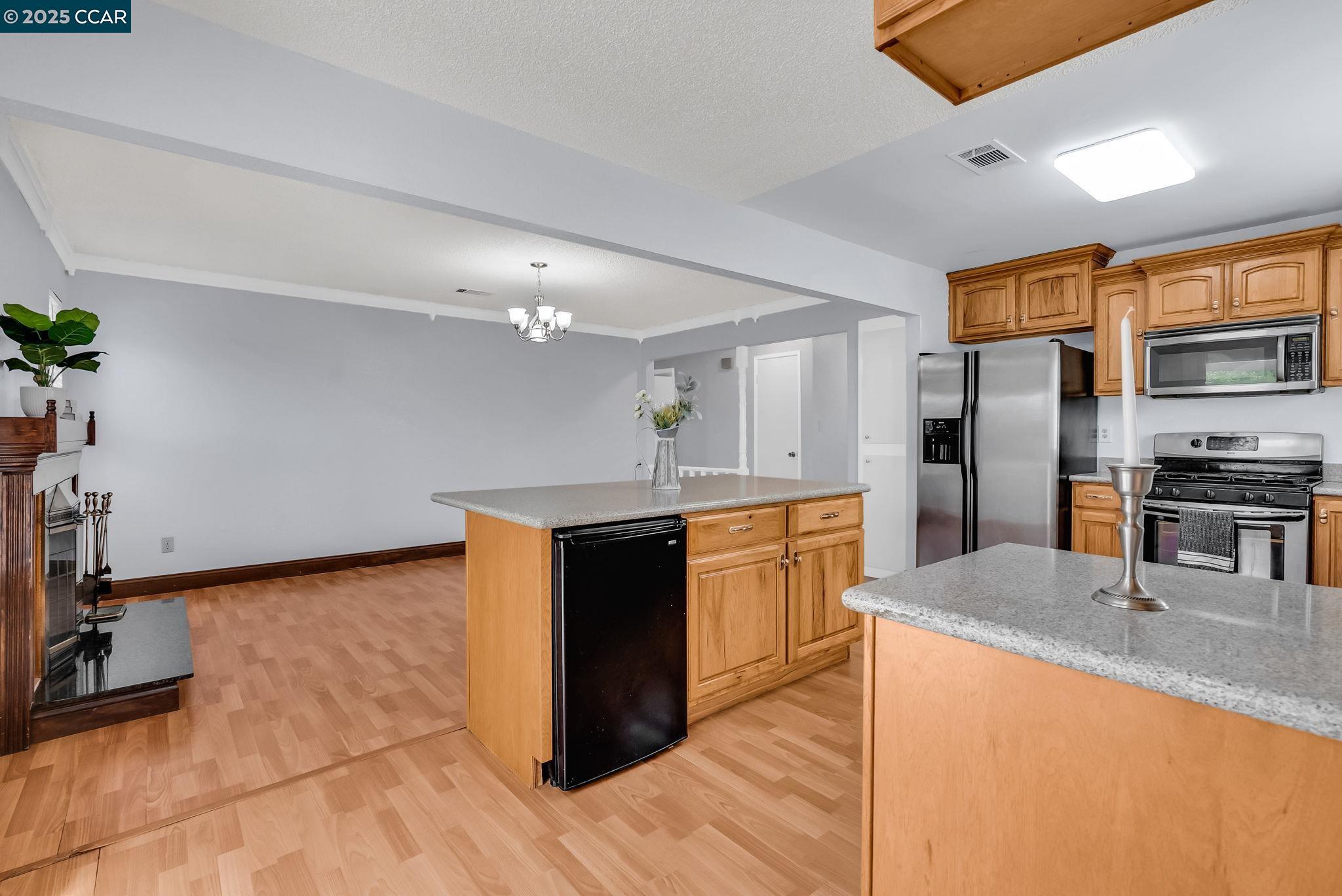 Detail Gallery Image 17 of 58 For 79 Chipman Ln, Suisun City,  CA 94585 - 4 Beds | 2 Baths