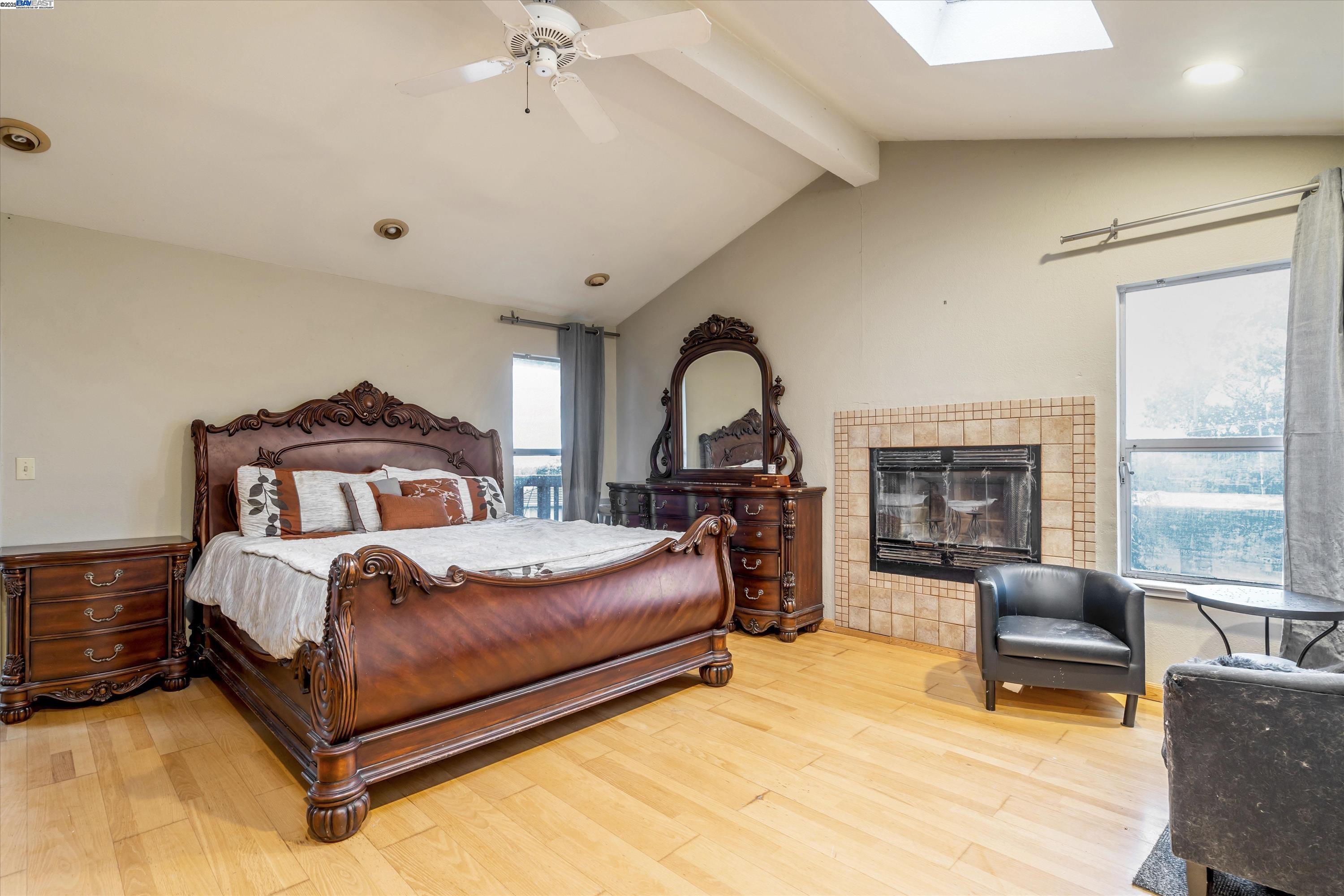Detail Gallery Image 10 of 23 For 22967 Maud Ave, Hayward,  CA 94541 - 4 Beds | 3 Baths