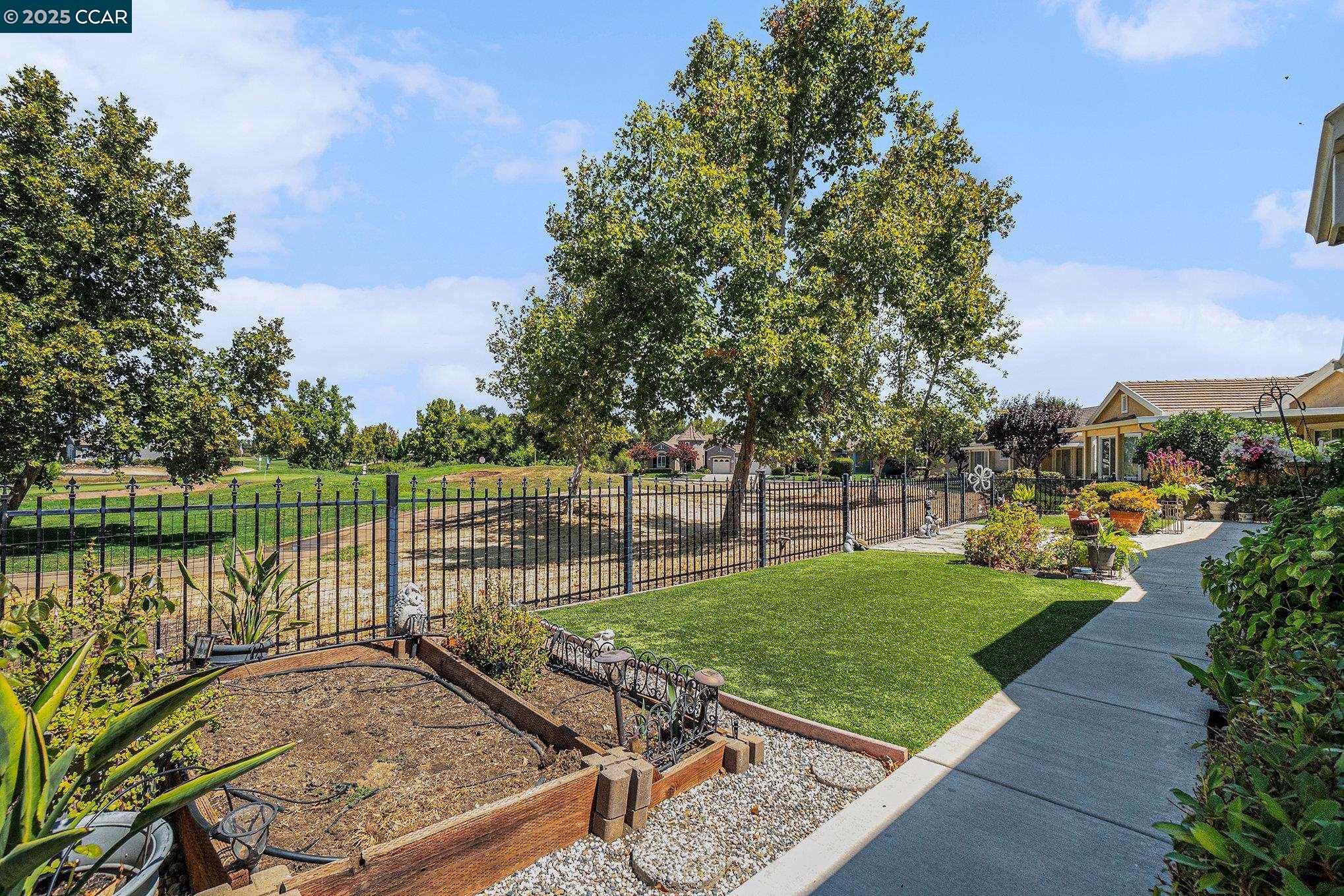 Detail Gallery Image 21 of 29 For 1783 Rubidoux Ter, Brentwood,  CA 94513 - 2 Beds | 2/1 Baths